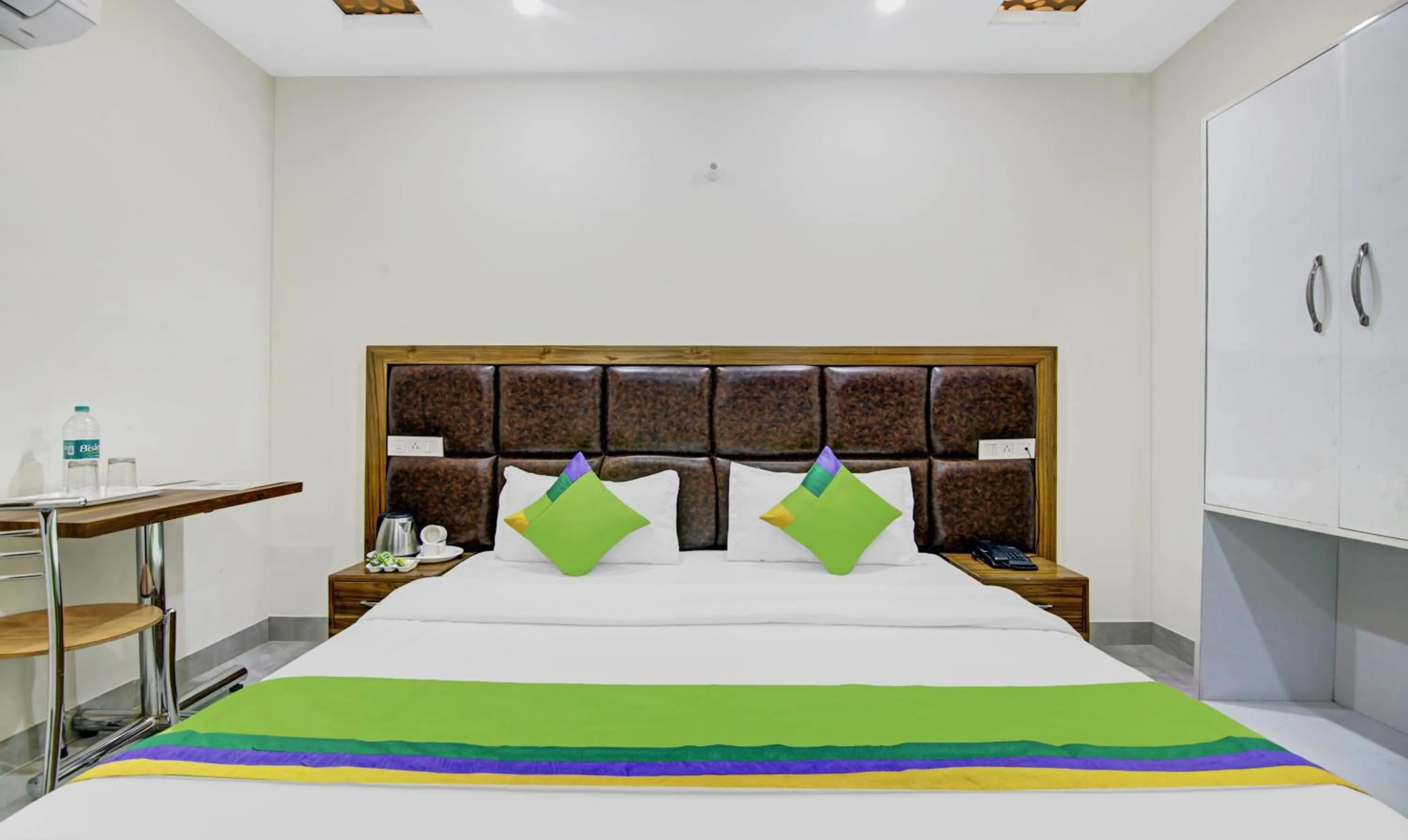 Bed in Hotel Royal Salute Near ISBT Zirakpur Chandigarh