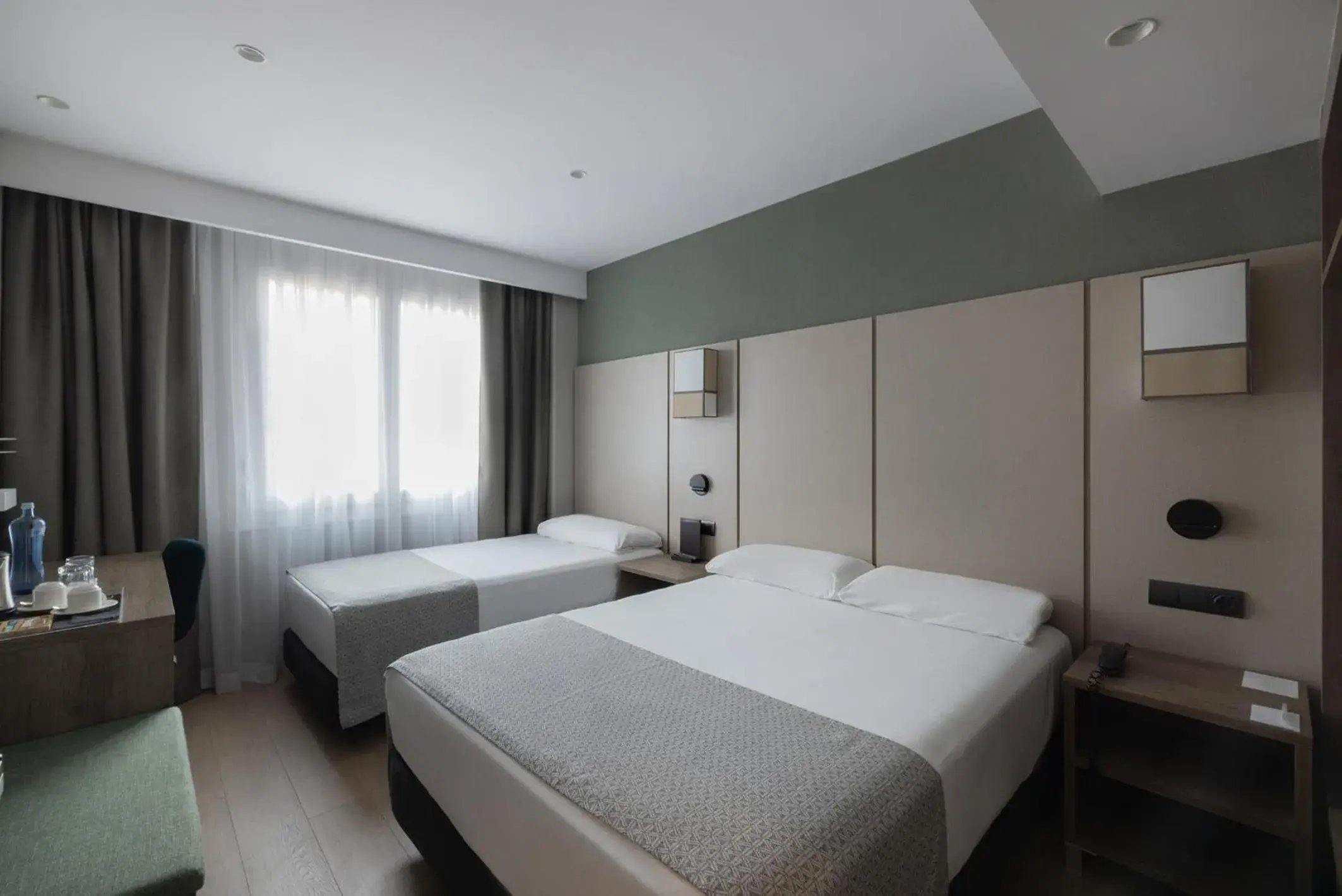 Triple Room (3 Adults) in Catalonia Albeniz Triple Room (3 Adults) in Catalonia Albeniz