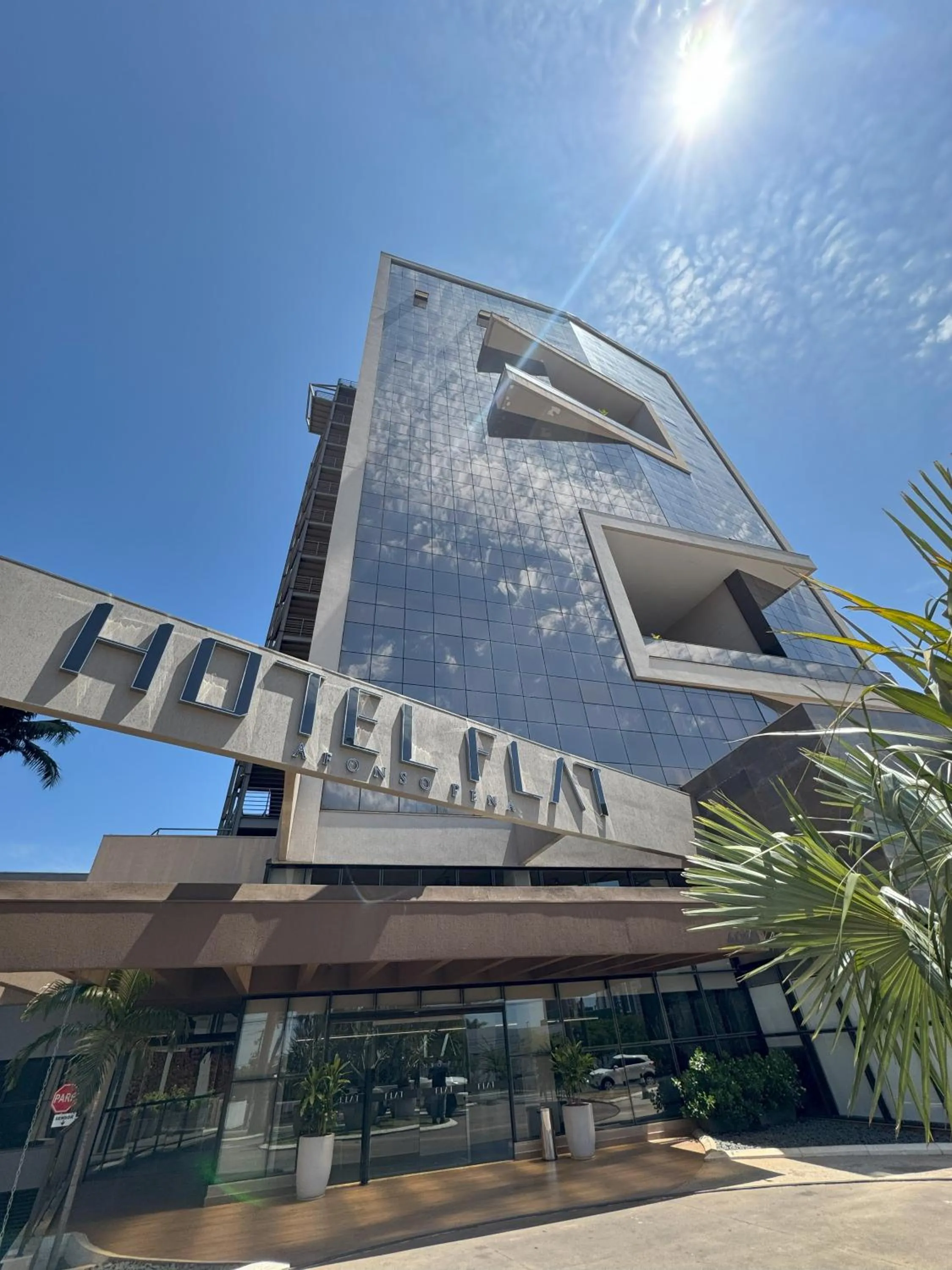 Property building in Hotel Flat Afonso Pena e Centro de Convenções Campo Grande