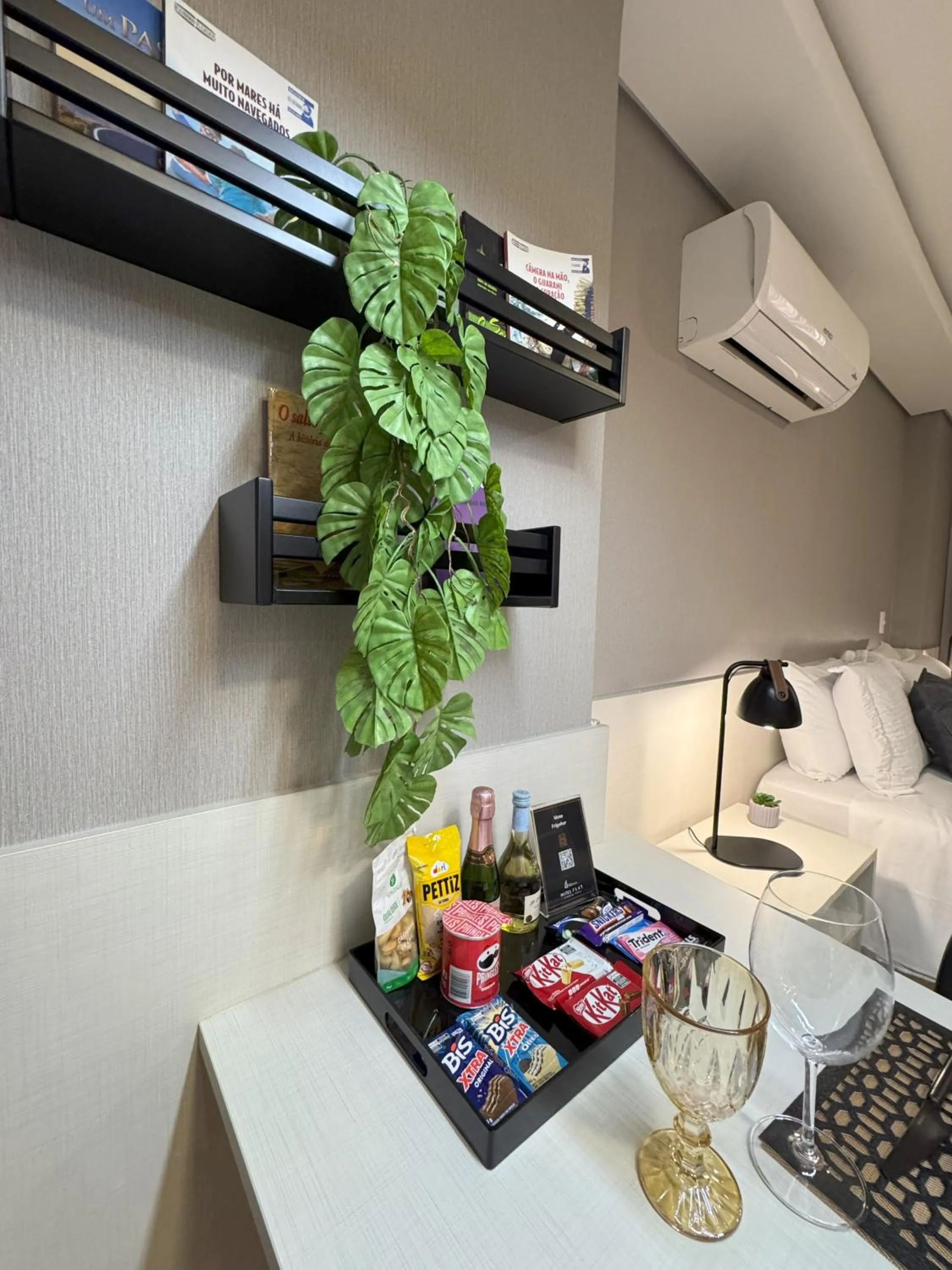 minibar in Hotel Flat Afonso Pena e Centro de Convenções Campo Grande