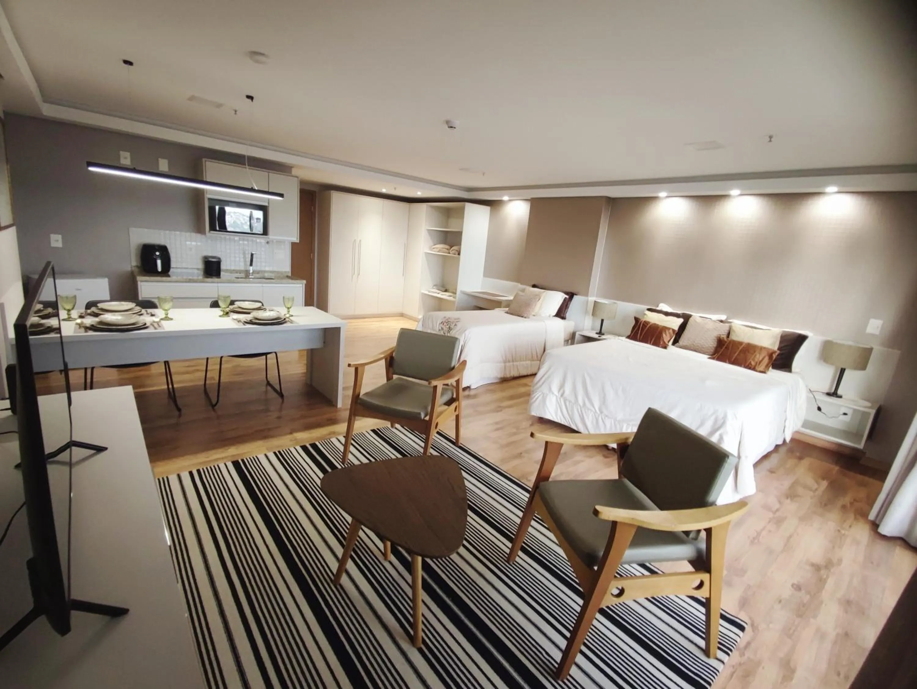 Photo of the whole room in Hotel Flat Afonso Pena e Centro de Convenções Campo Grande