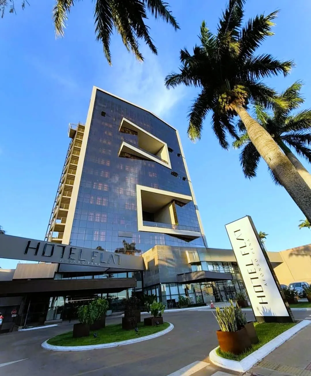 Property building in Hotel Flat Afonso Pena e Centro de Convenções Campo Grande