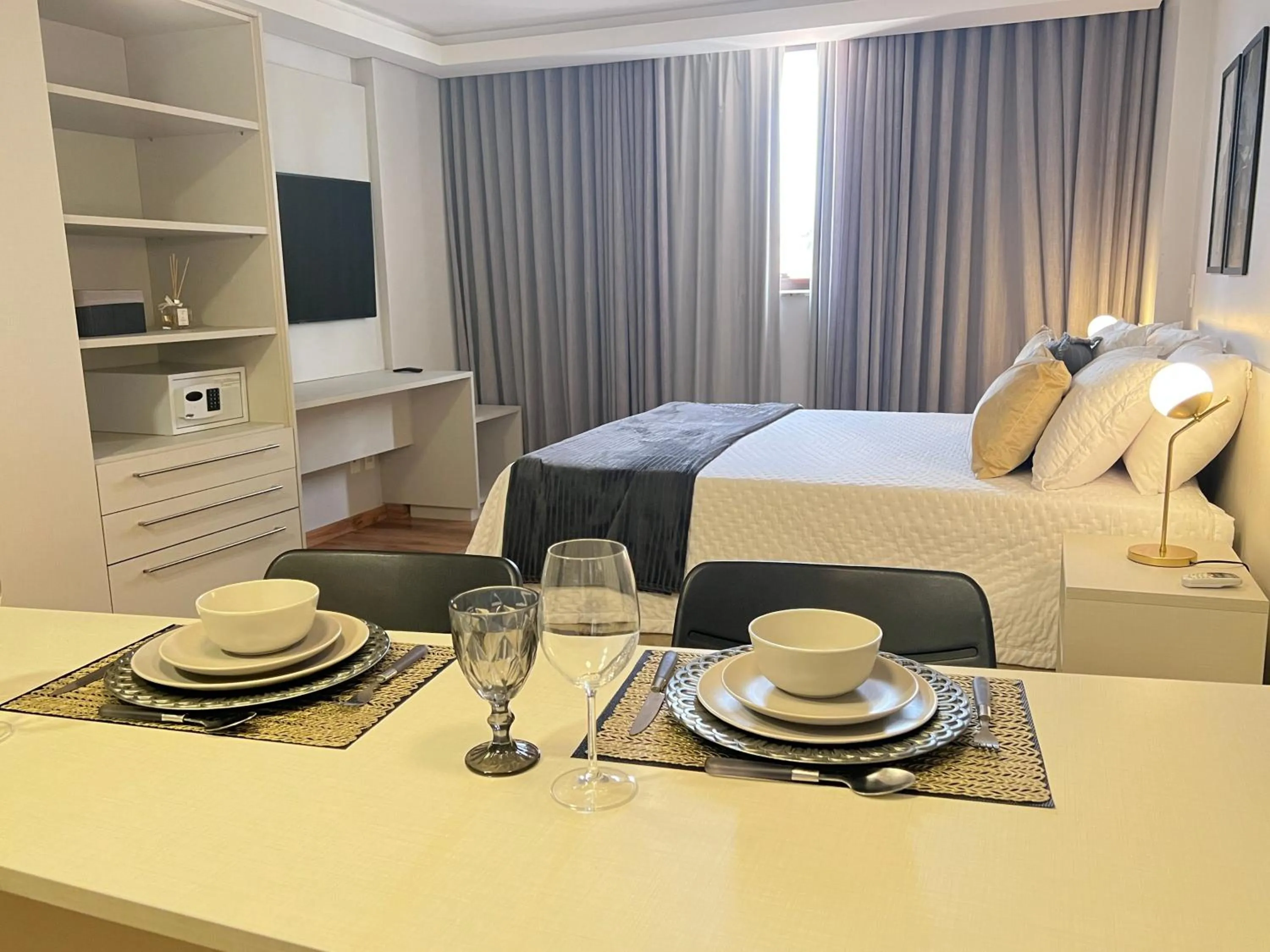 Bedroom, Bed in Hotel Flat Afonso Pena e Centro de Convenções Campo Grande