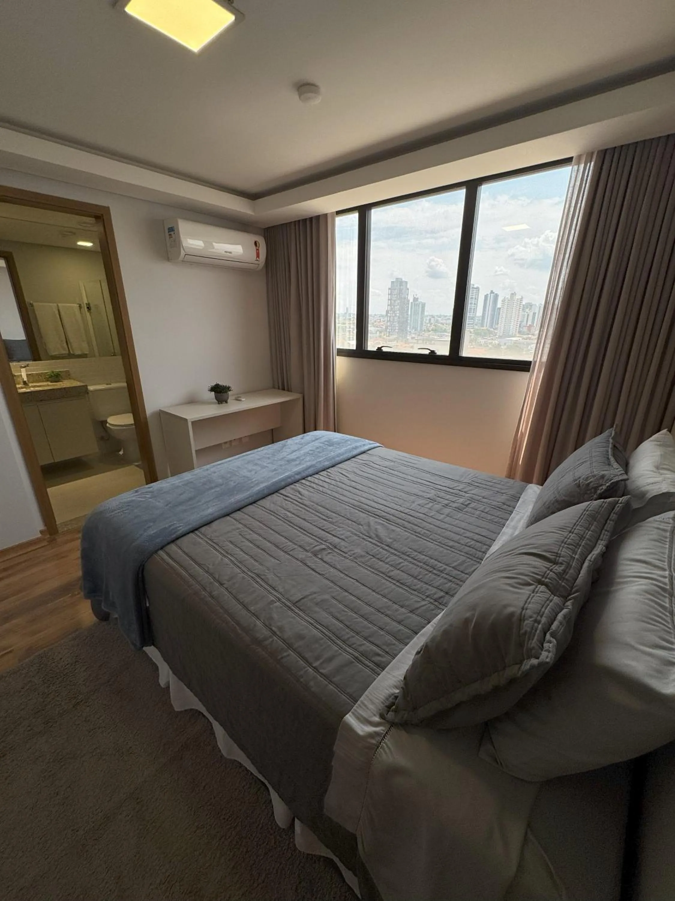 Bedroom, Bed in Hotel Flat Afonso Pena e Centro de Convenções Campo Grande