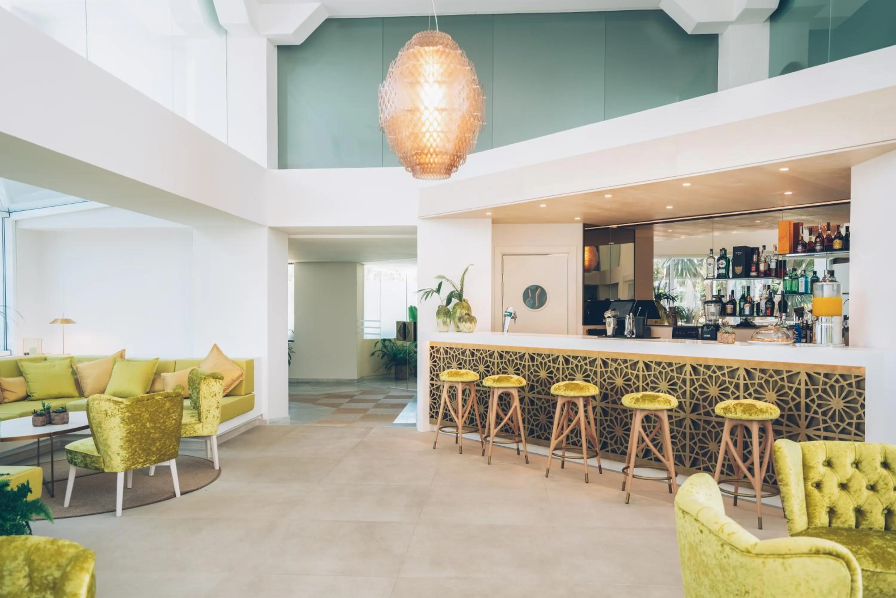Lounge or bar in Iberostar Selection Marbella Coral Beach