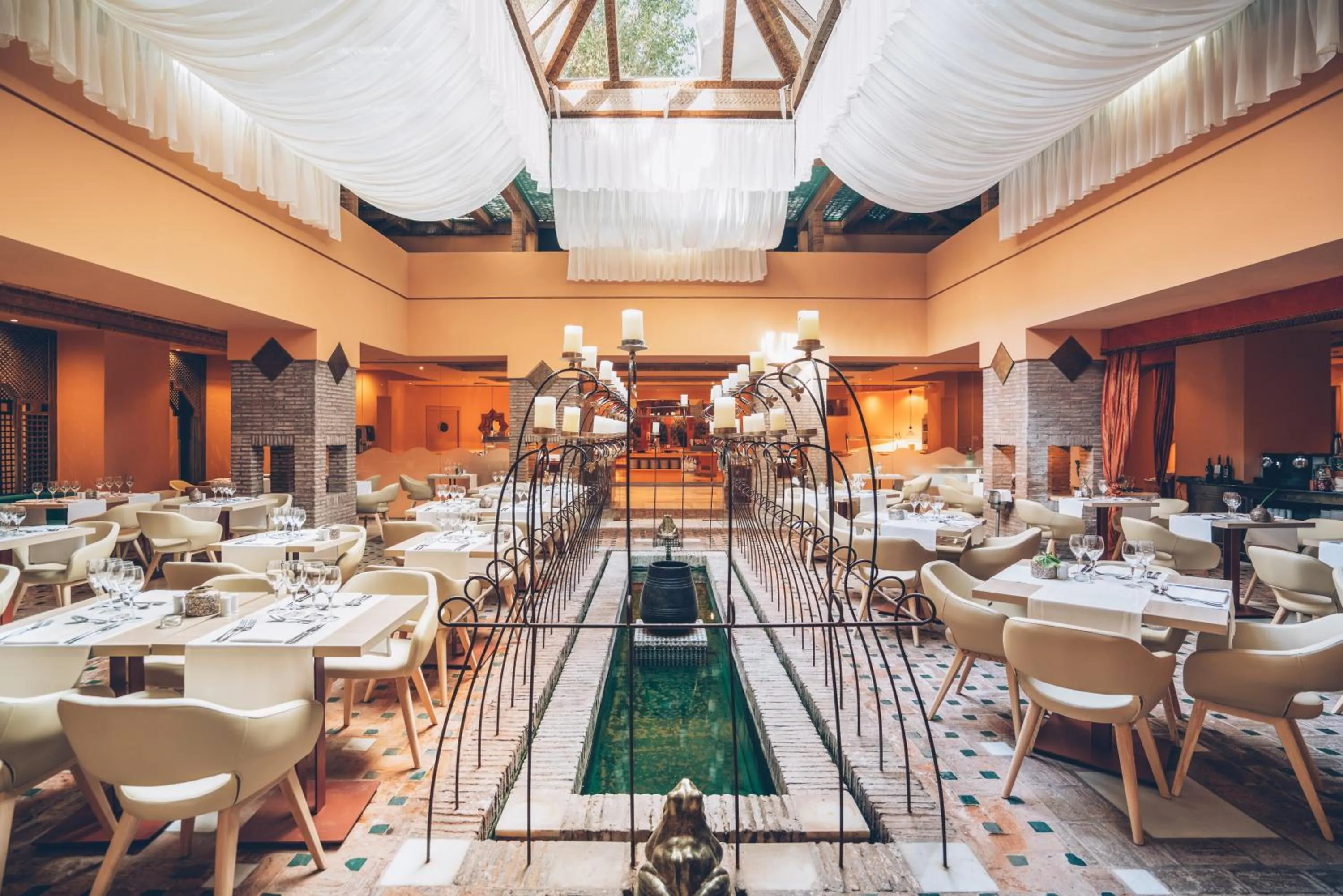 Restaurant/places to eat in Iberostar Selection Marbella Coral Beach