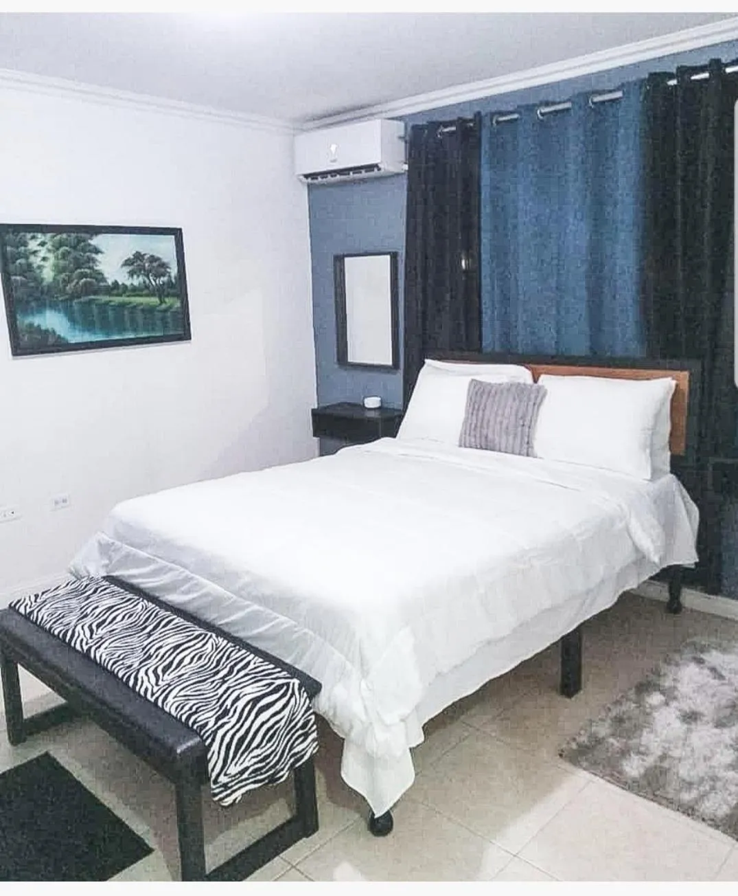 Bed in Comfortable & Secure Chateau