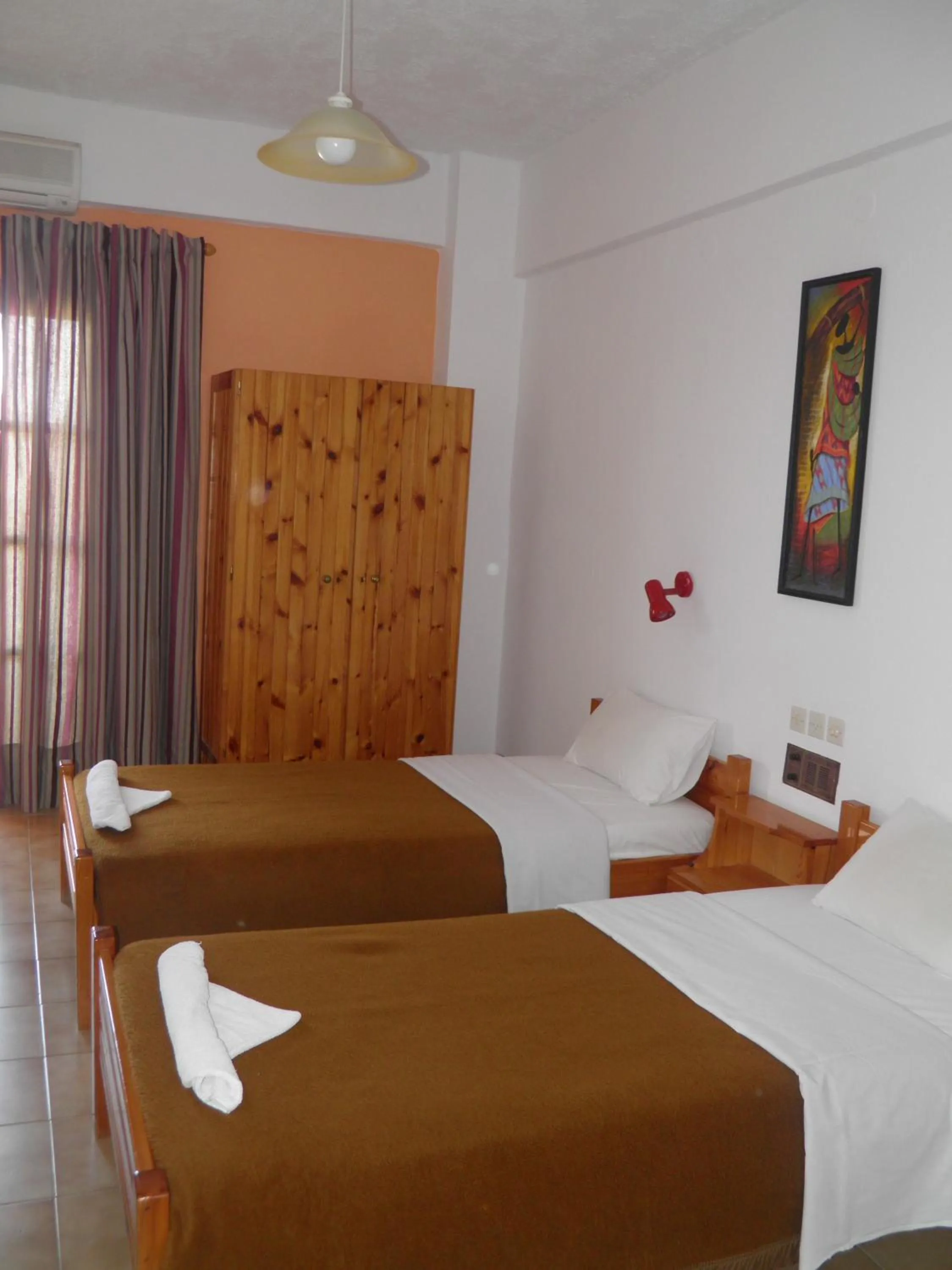 Bed in Galaxias Studios