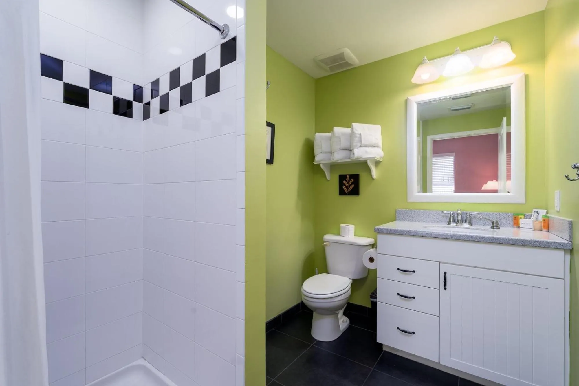 Harbour House at the Inn 204