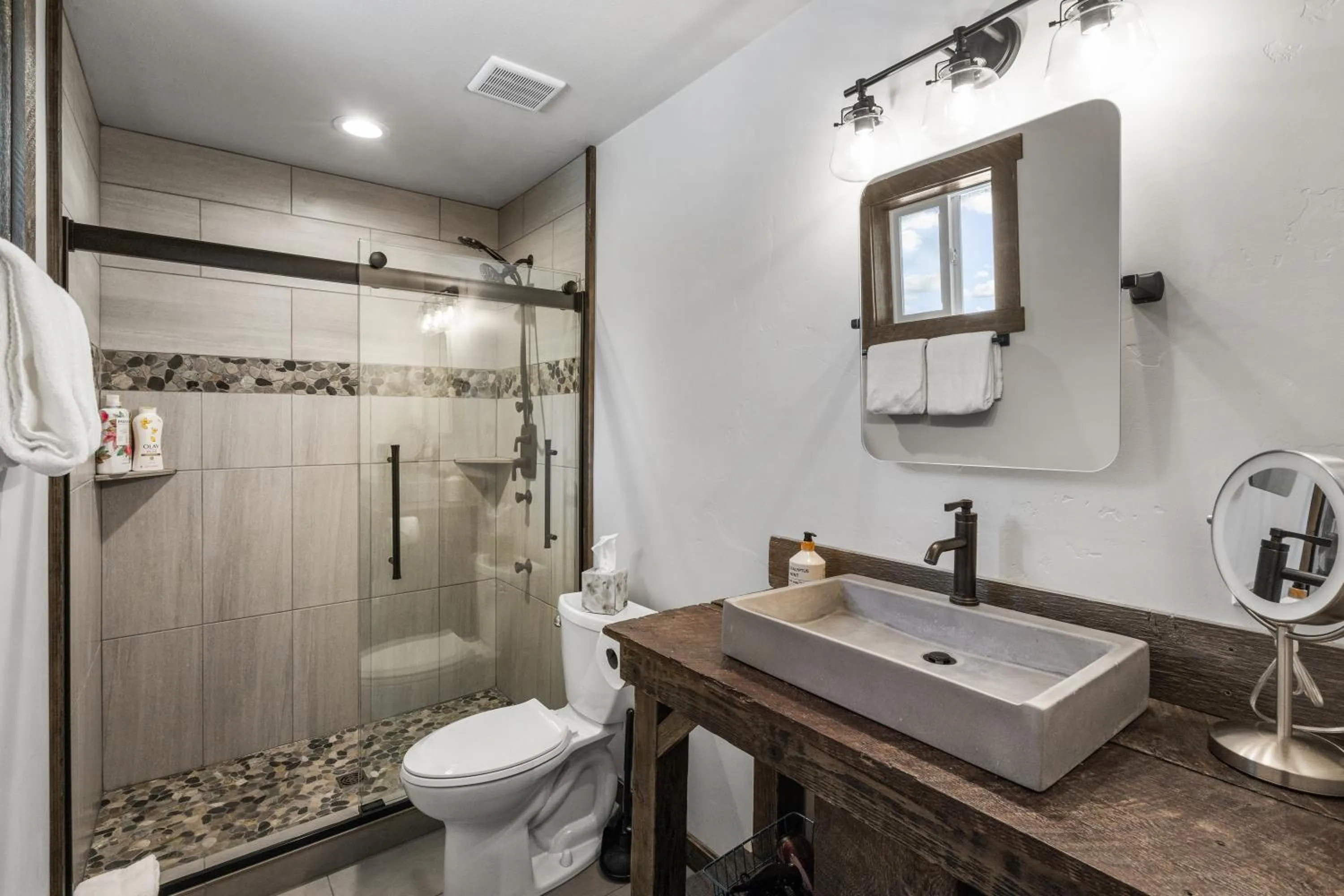 Shower in Little Tuckaway