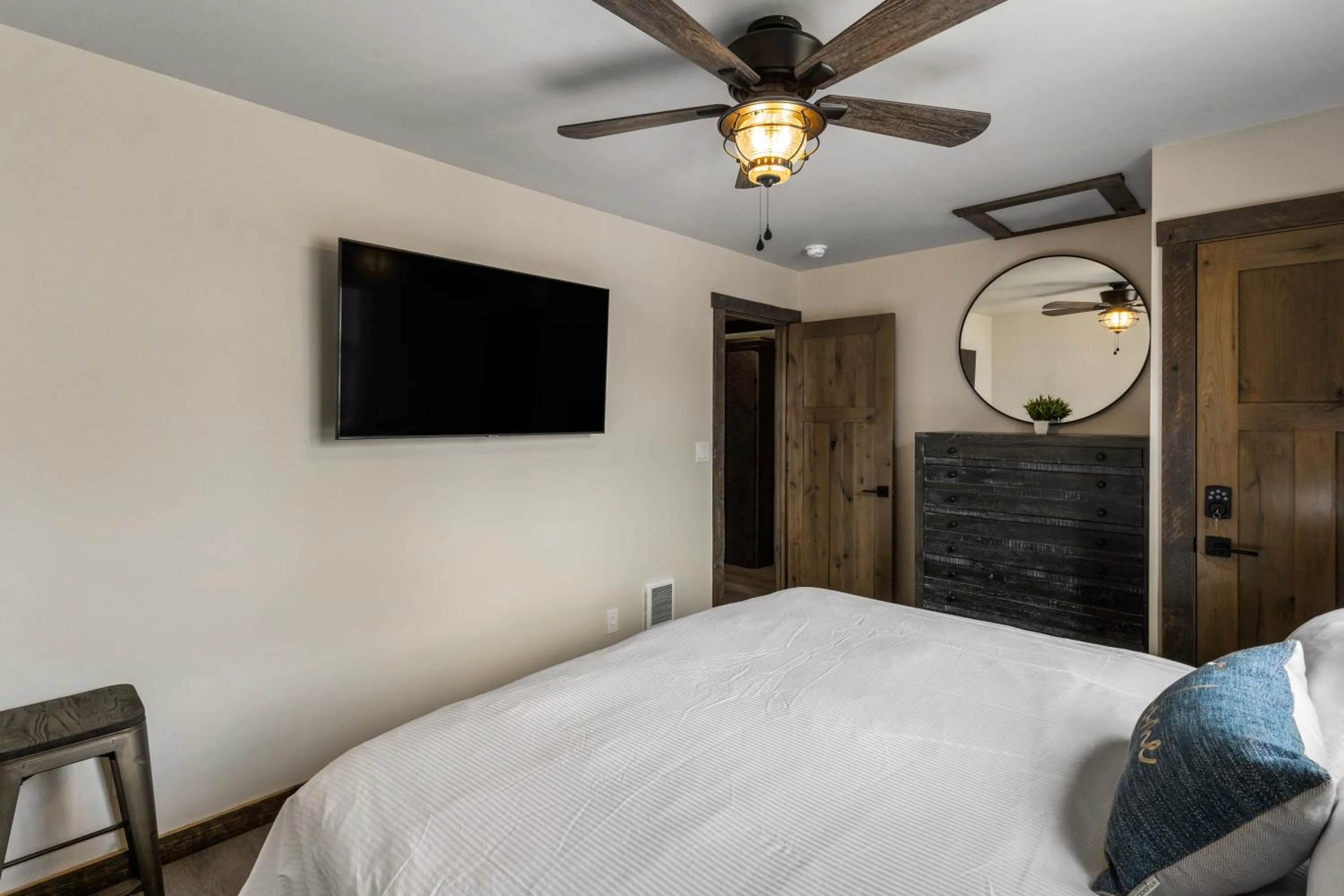 TV and multimedia, Bed in Little Tuckaway