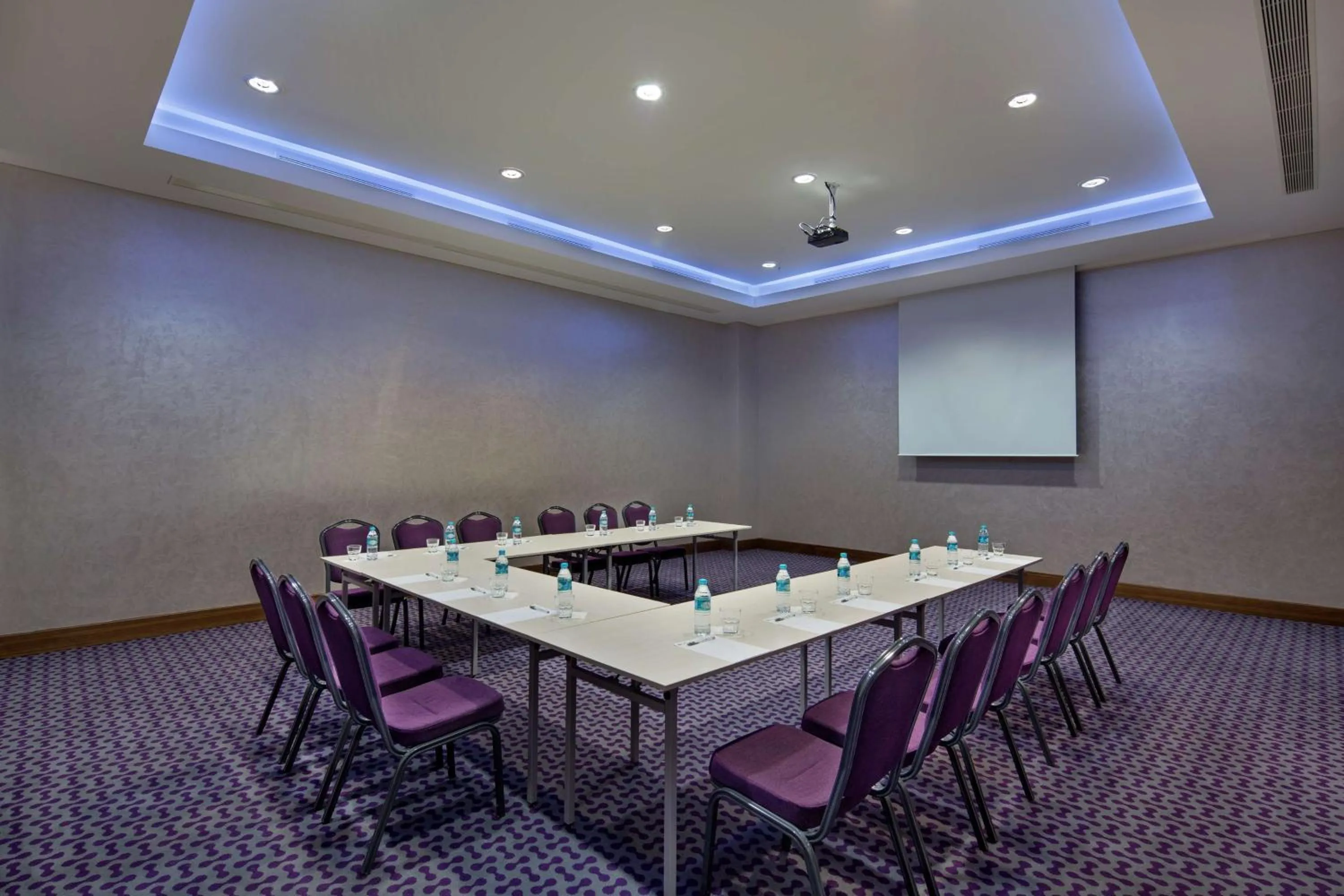 Meeting/conference room in Hampton by Hilton Istanbul Kayasehir
