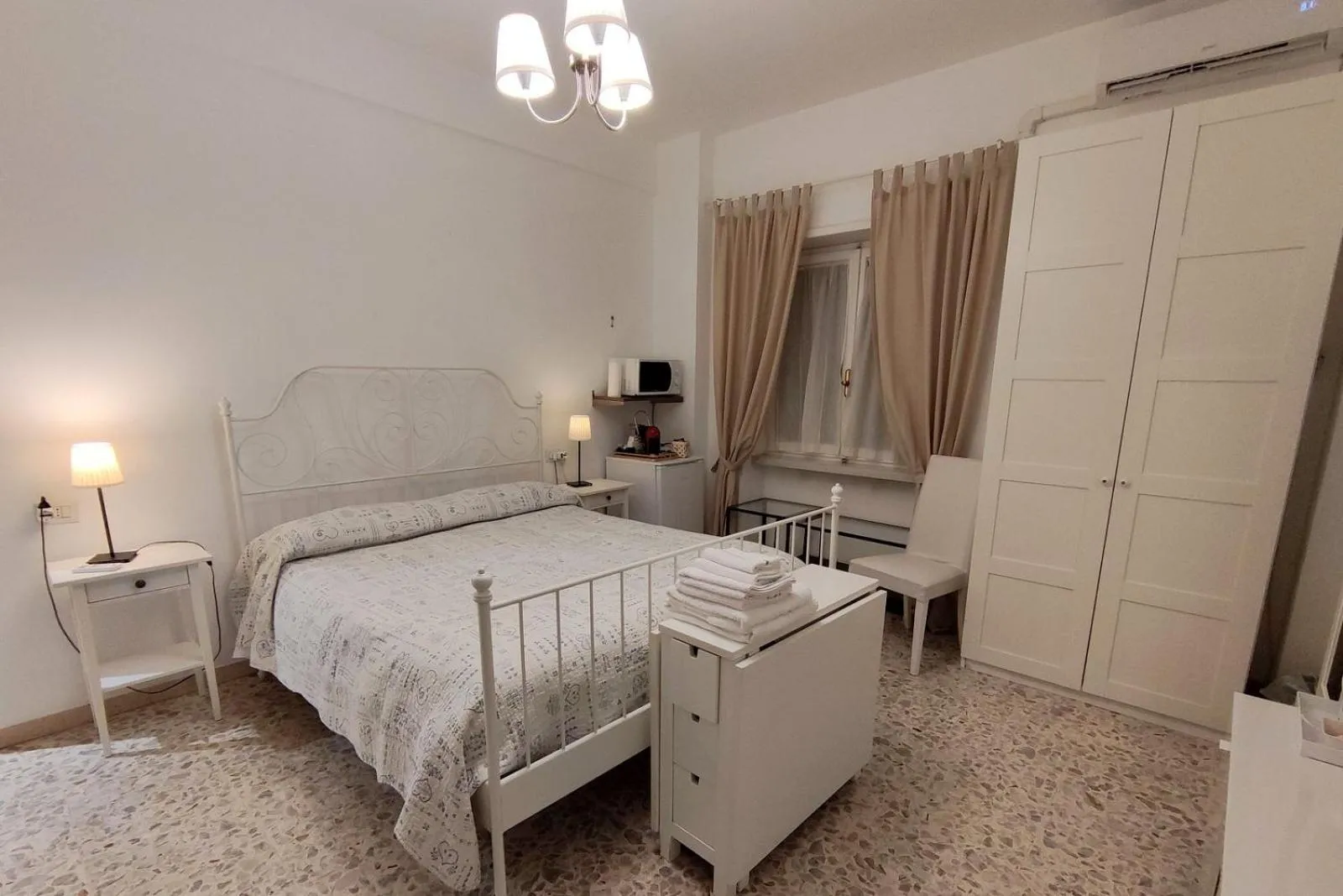 Bed in Sergio Tourist Rental close Tiburtina Station