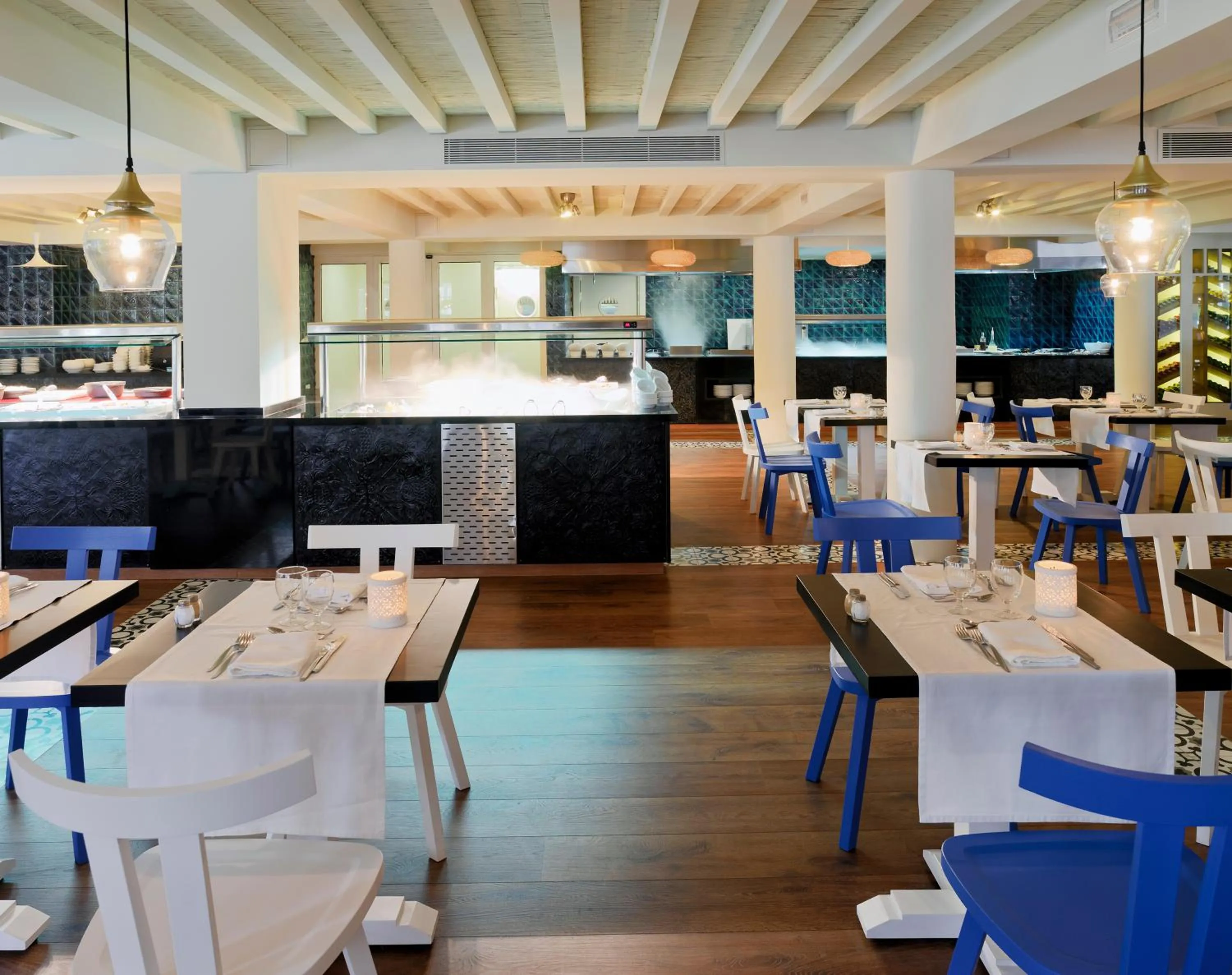 Restaurant/places to eat in Boutique Hotel H10 Big Sur - Adults Only