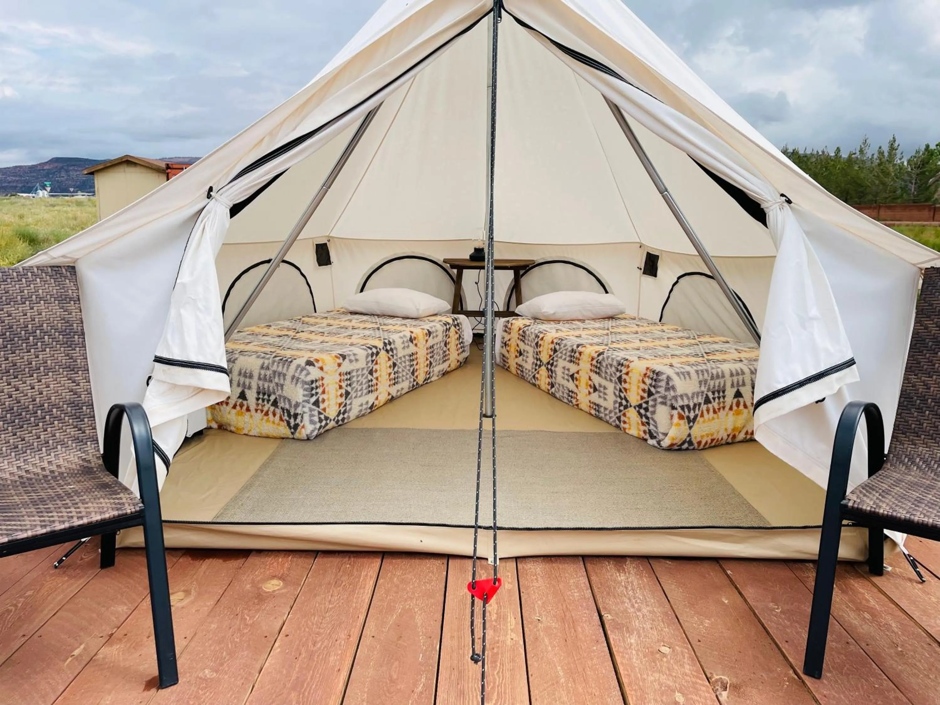 Twin Room with Mountain View in Desert Sage Retreat