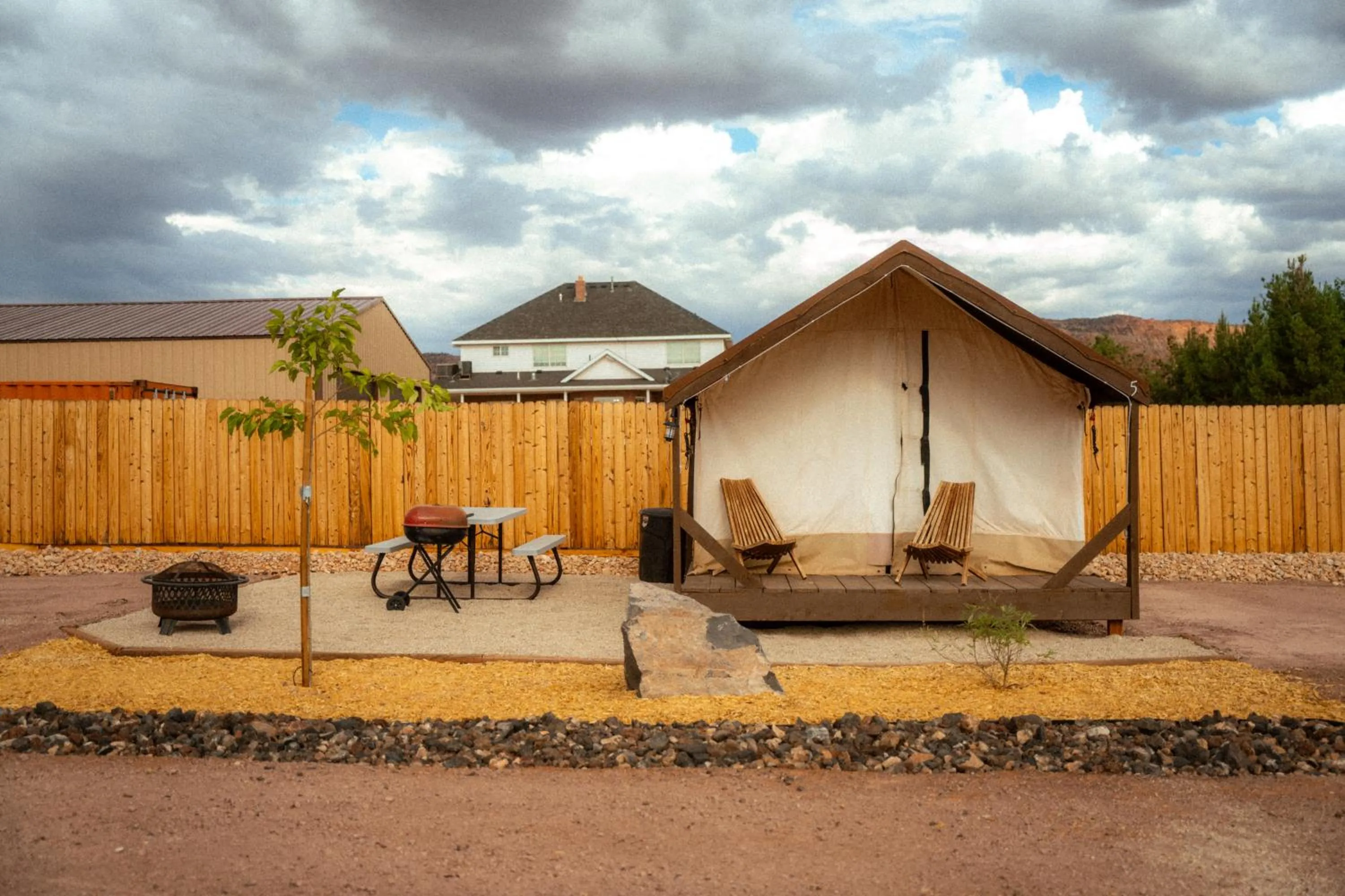 BBQ facilities in Desert Sage Retreat