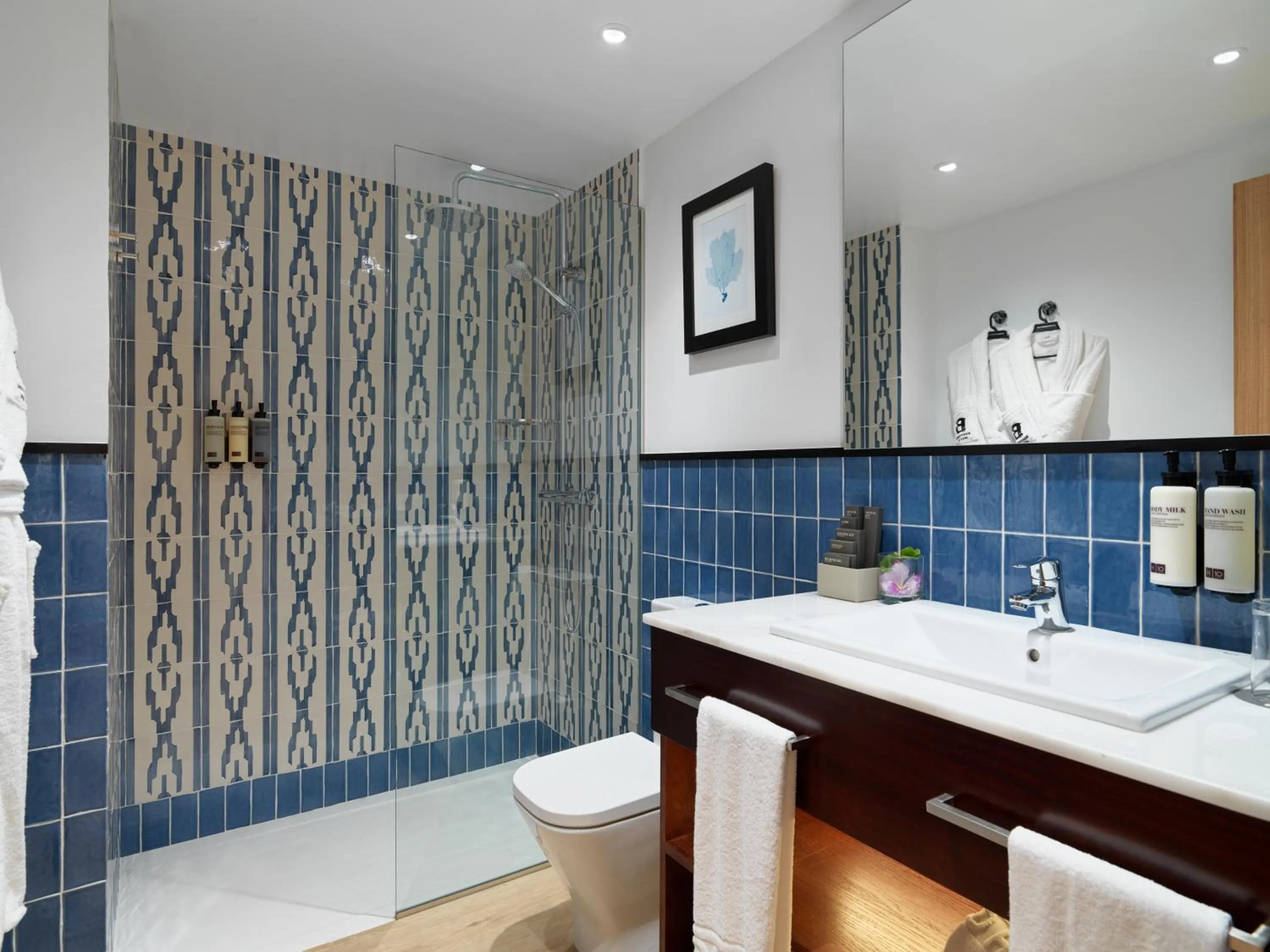 Bathroom in Boutique Hotel H10 White Suites - Adults Only