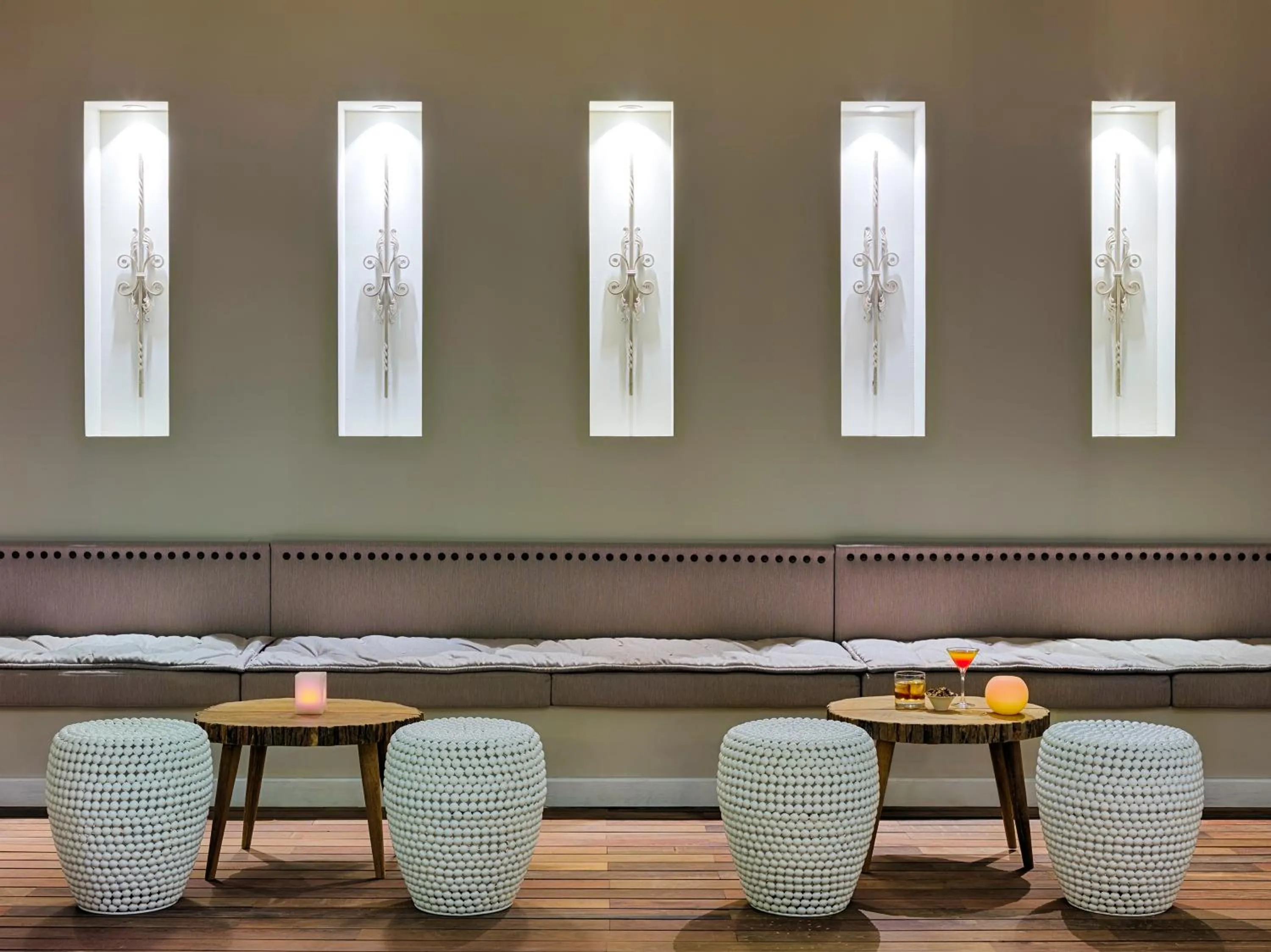 Lobby or reception in Boutique Hotel H10 White Suites - Adults Only