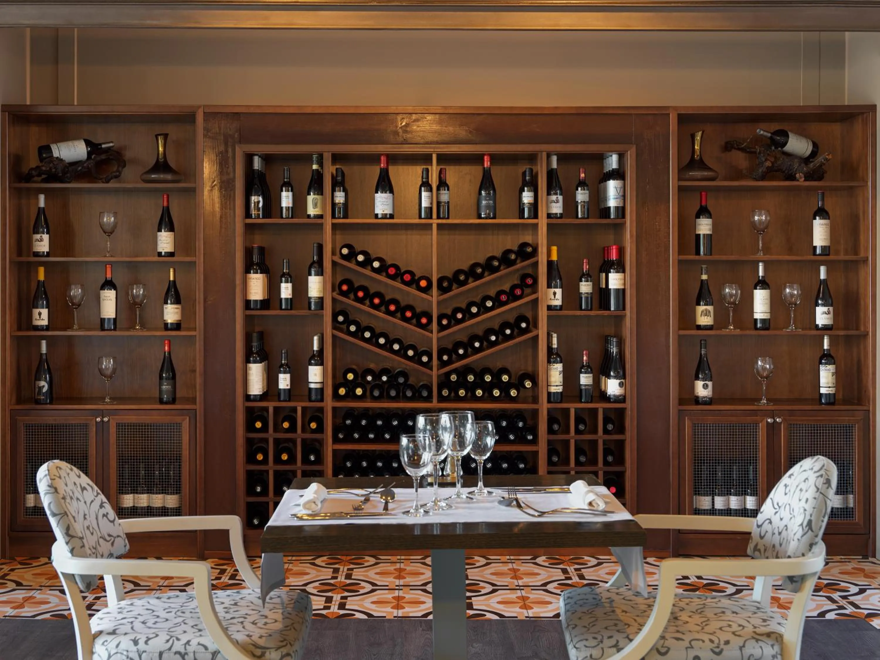 Restaurant/places to eat in Boutique Hotel H10 White Suites - Adults Only