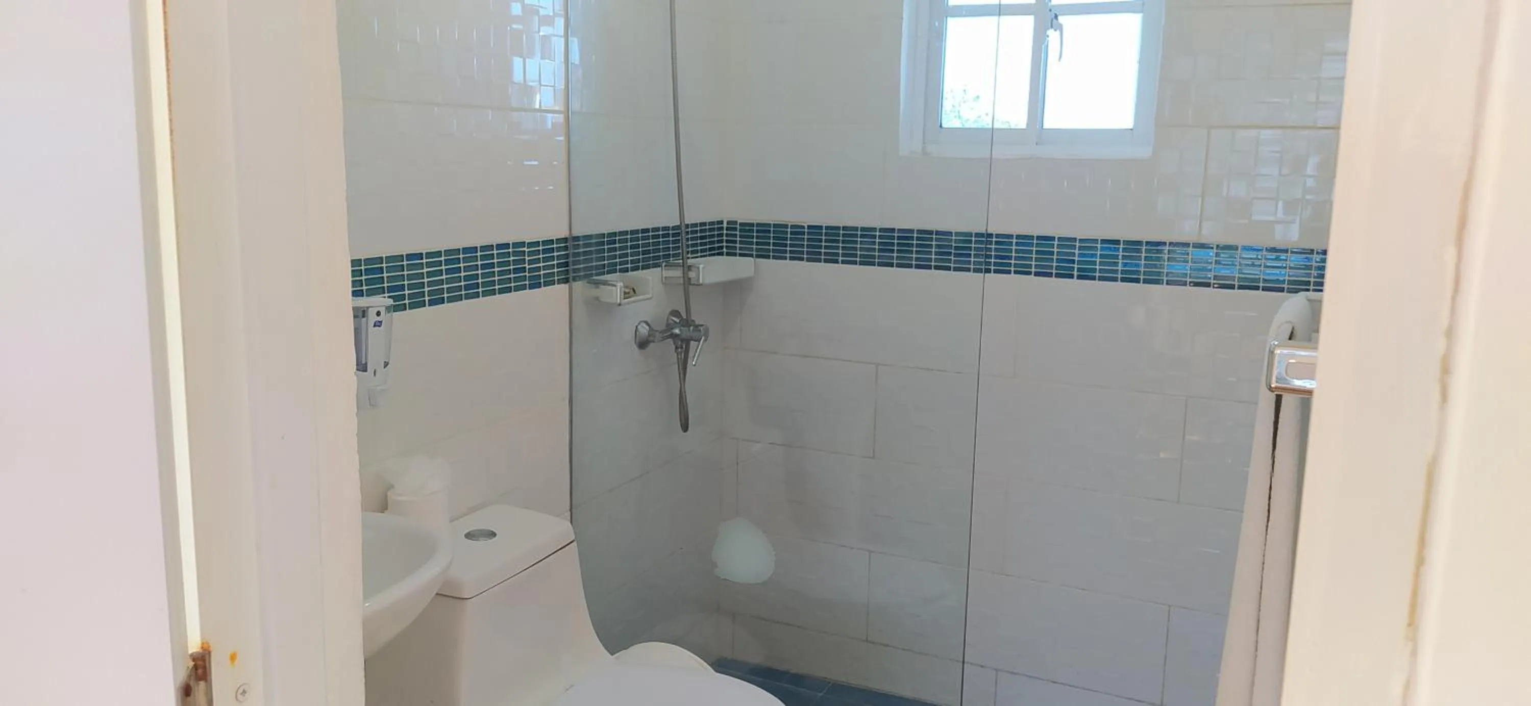 Bathroom in CortLang Vacation Rentals, El Pueblito