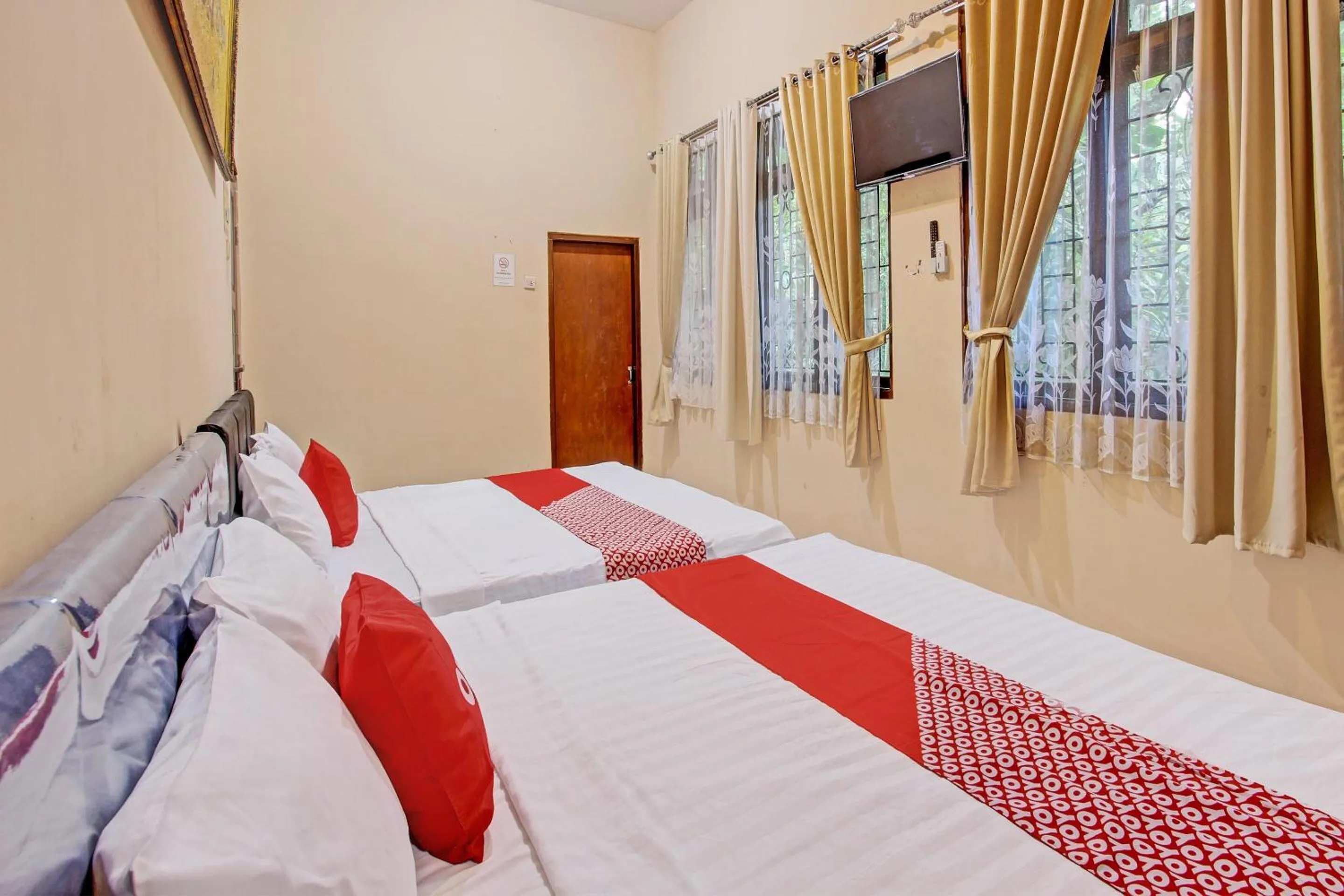Bedroom in OYO 92851 Homestay Borobudur Specpacker Syariah