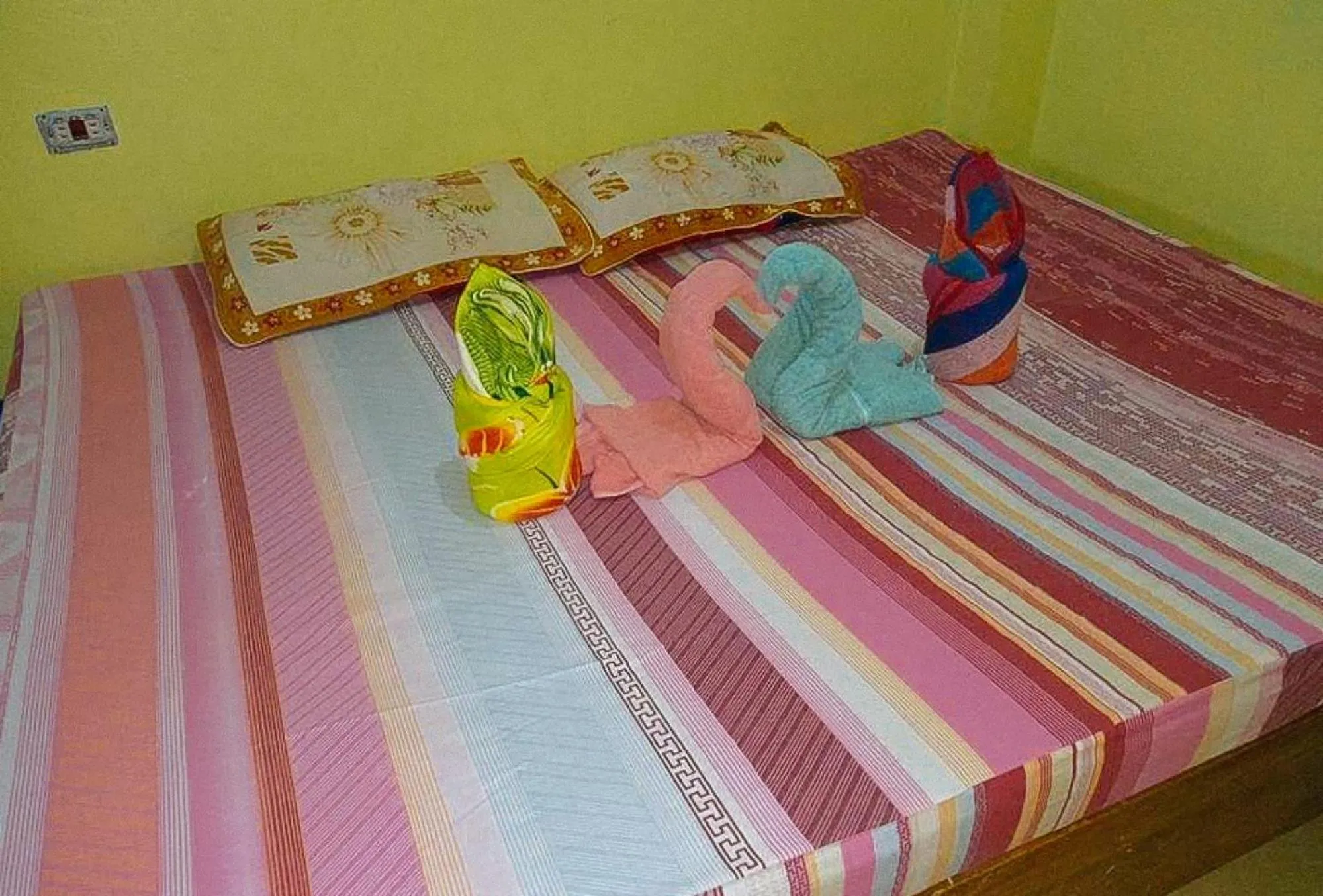 Bed in Livin's Inn Tuguegarao