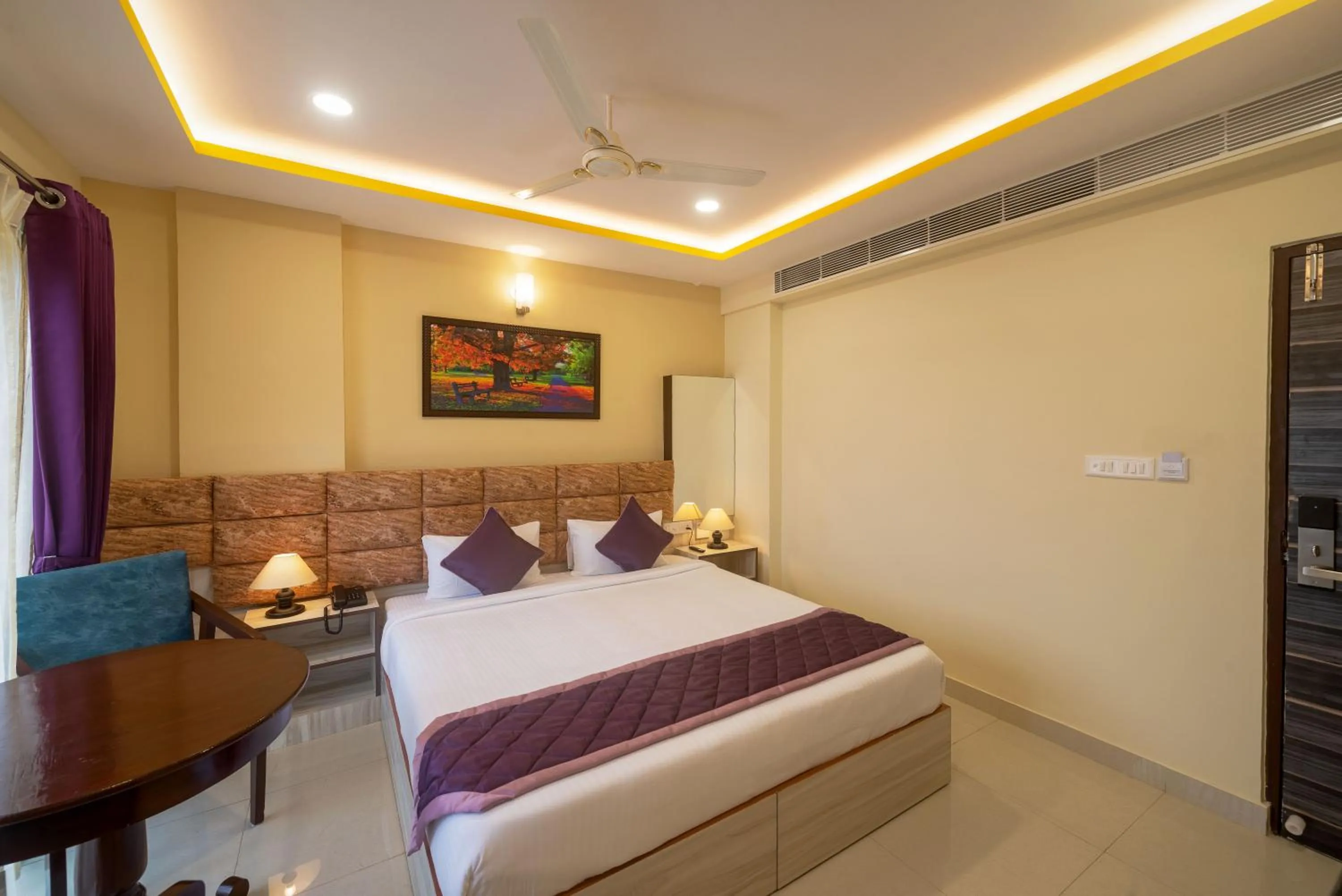 Bed in Zenith Hotels Hebbal Bangalore