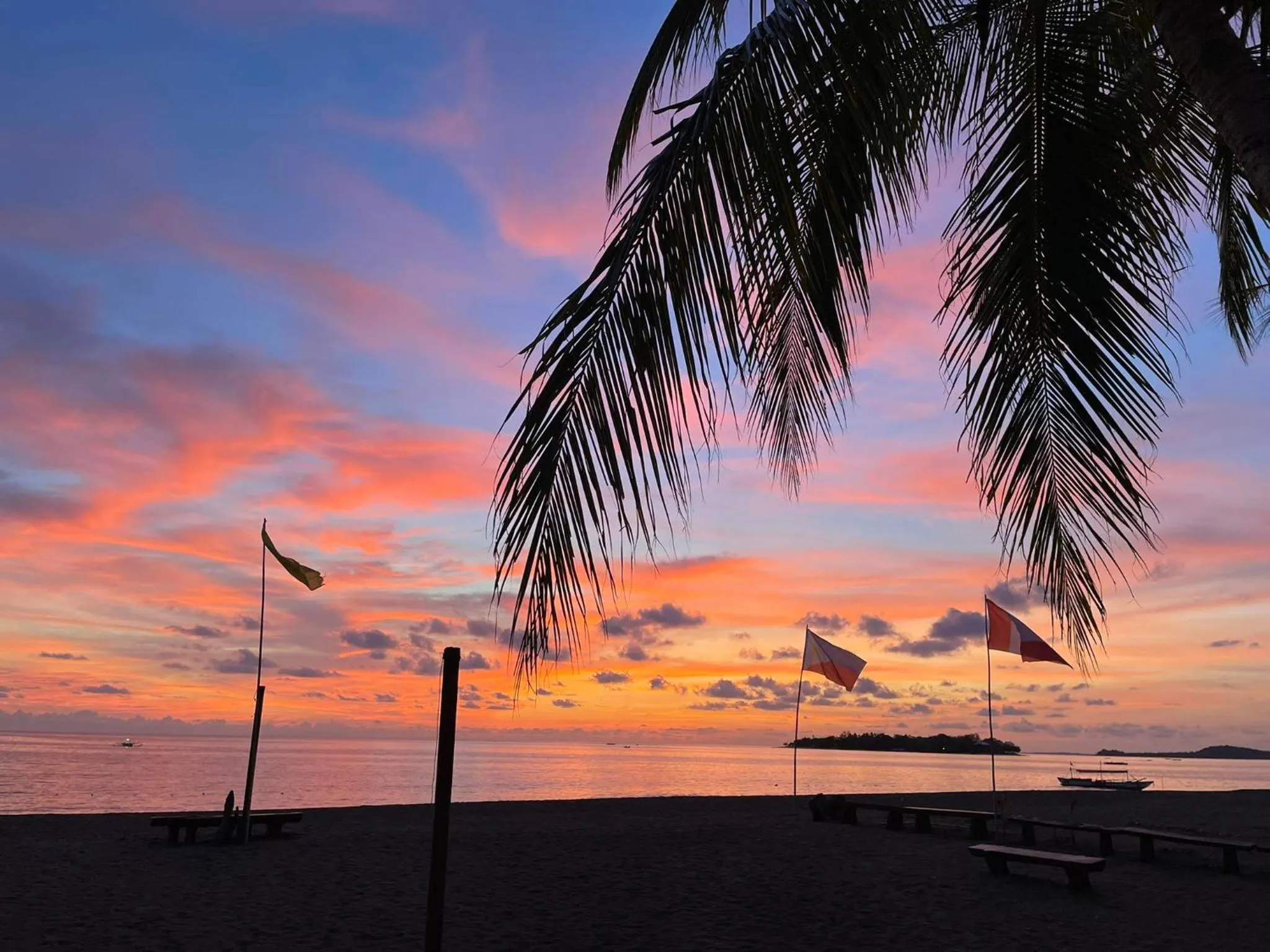 Sunbloom Beachfront Hotel and Restaurant Zambales