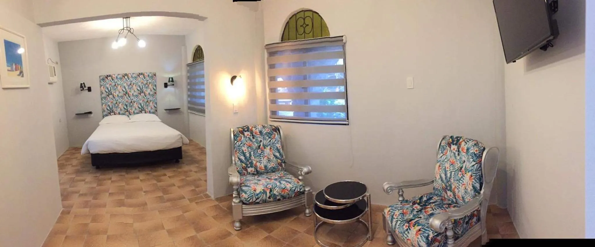 Bed in Sunbloom Beachfront Hotel and Restaurant Zambales