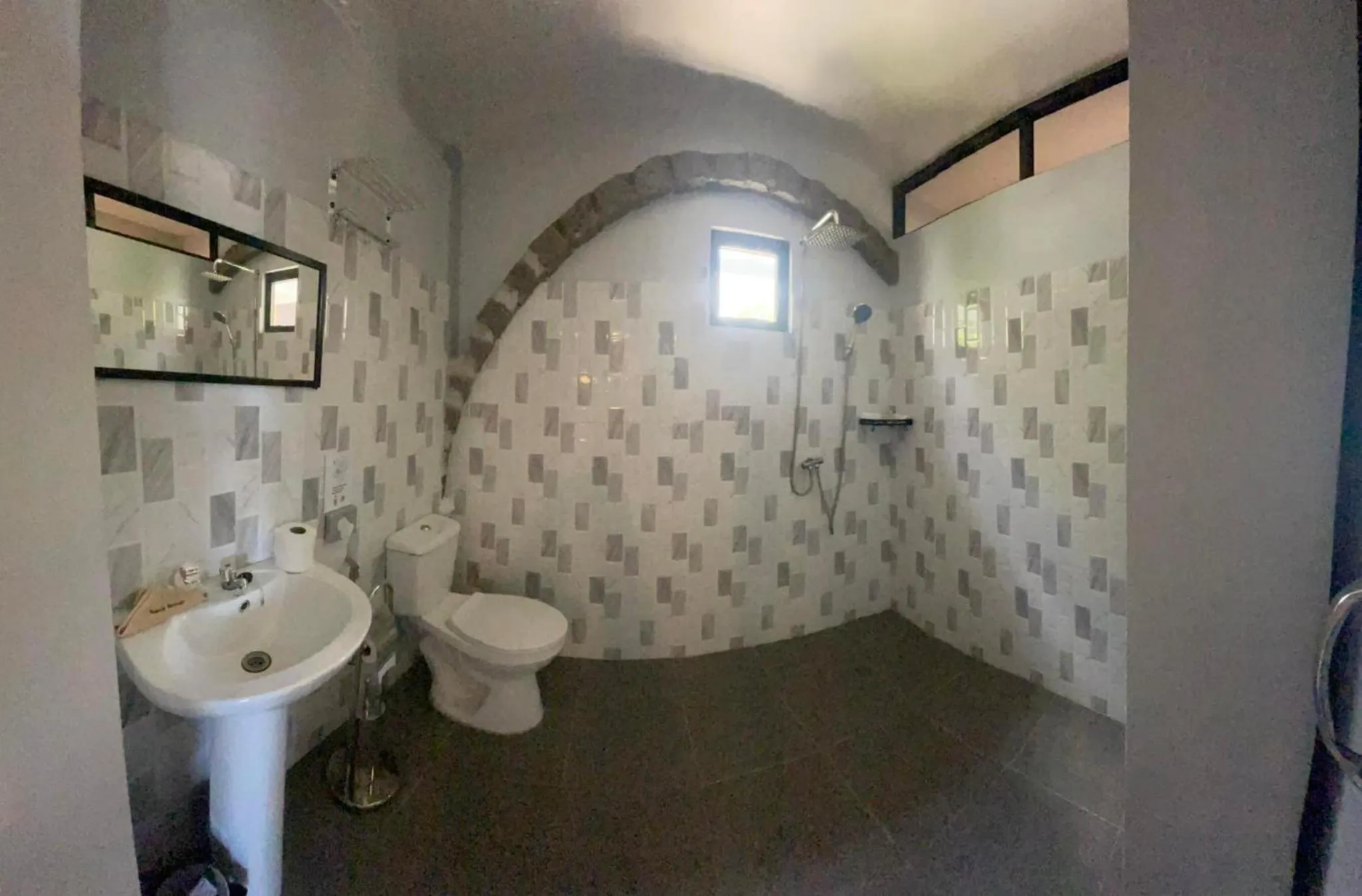 Sunbloom Beachfront Hotel and Restaurant Zambales