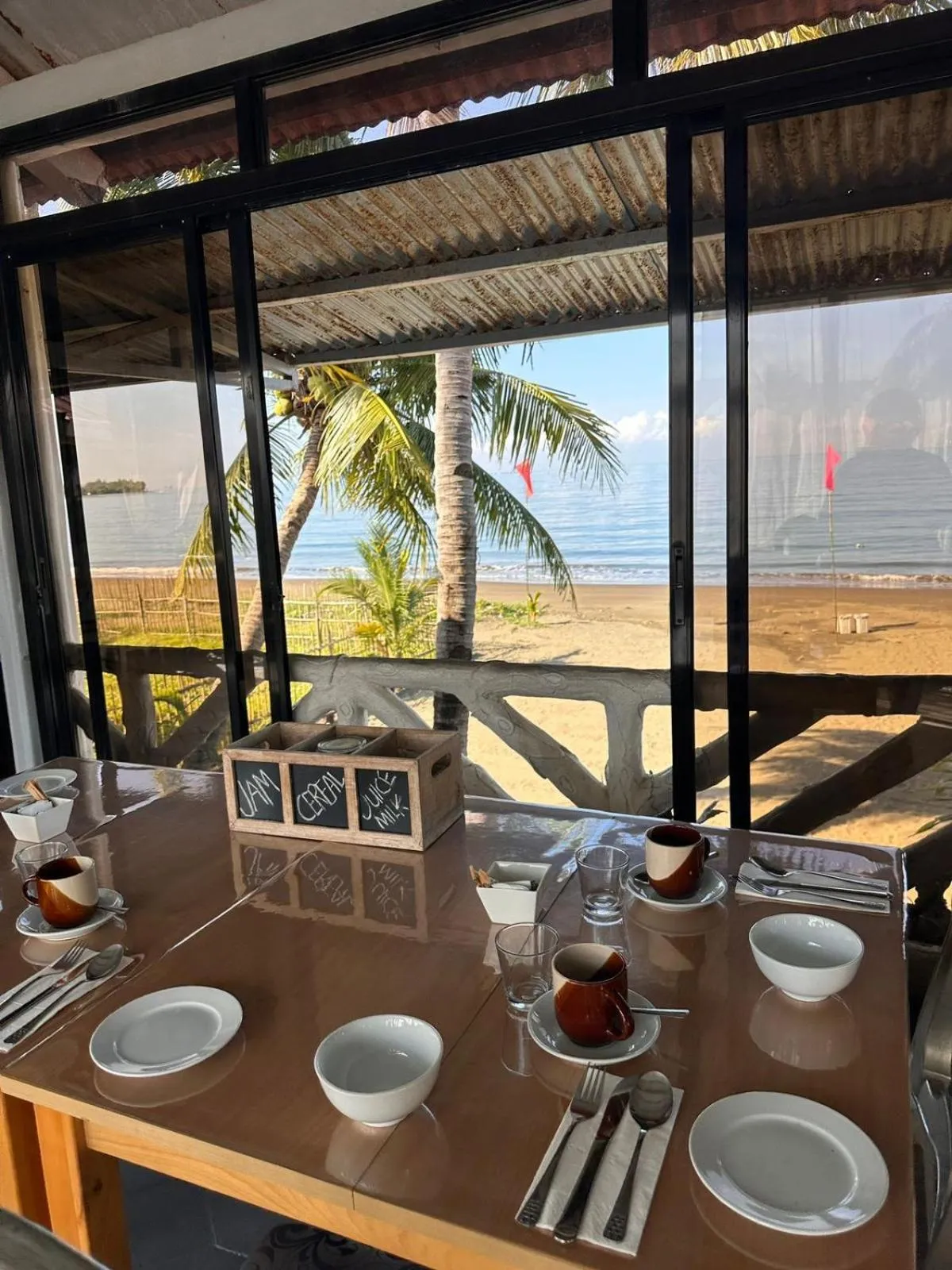 Sunbloom Beachfront Hotel and Restaurant Zambales