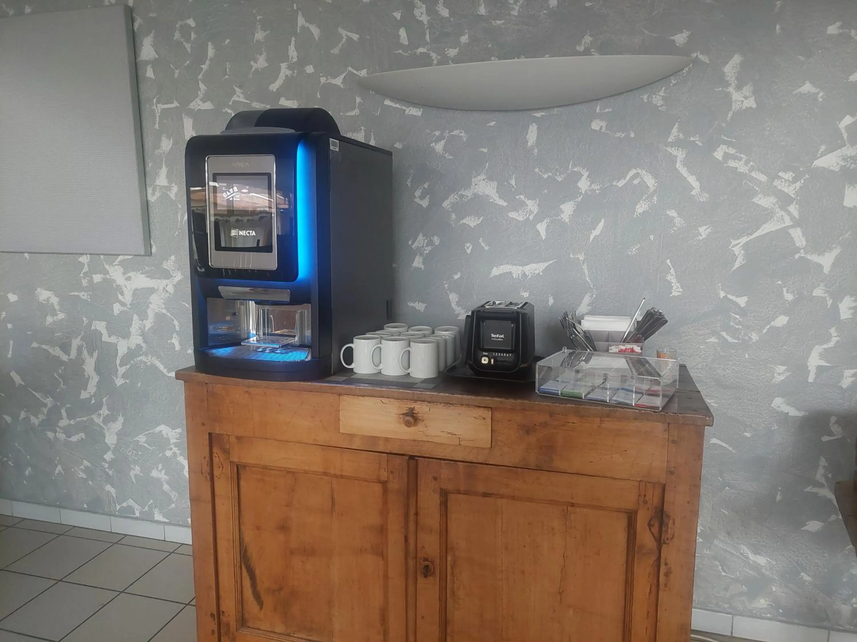 Breakfast in Logis hôtel restaurant Le clos saint loup