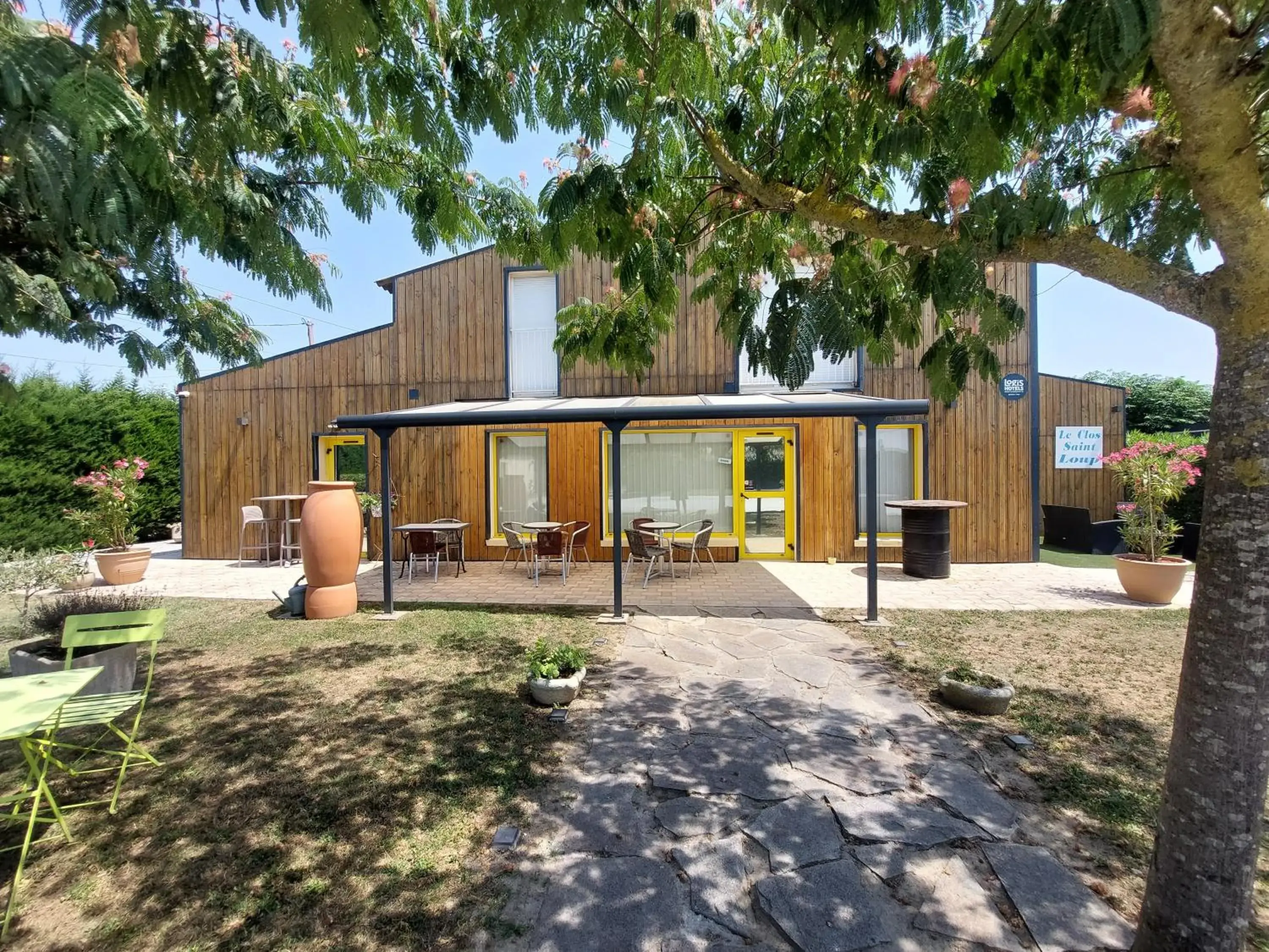 Logis hôtel restaurant Le clos saint loup Logis hôtel restaurant Le clos saint loup