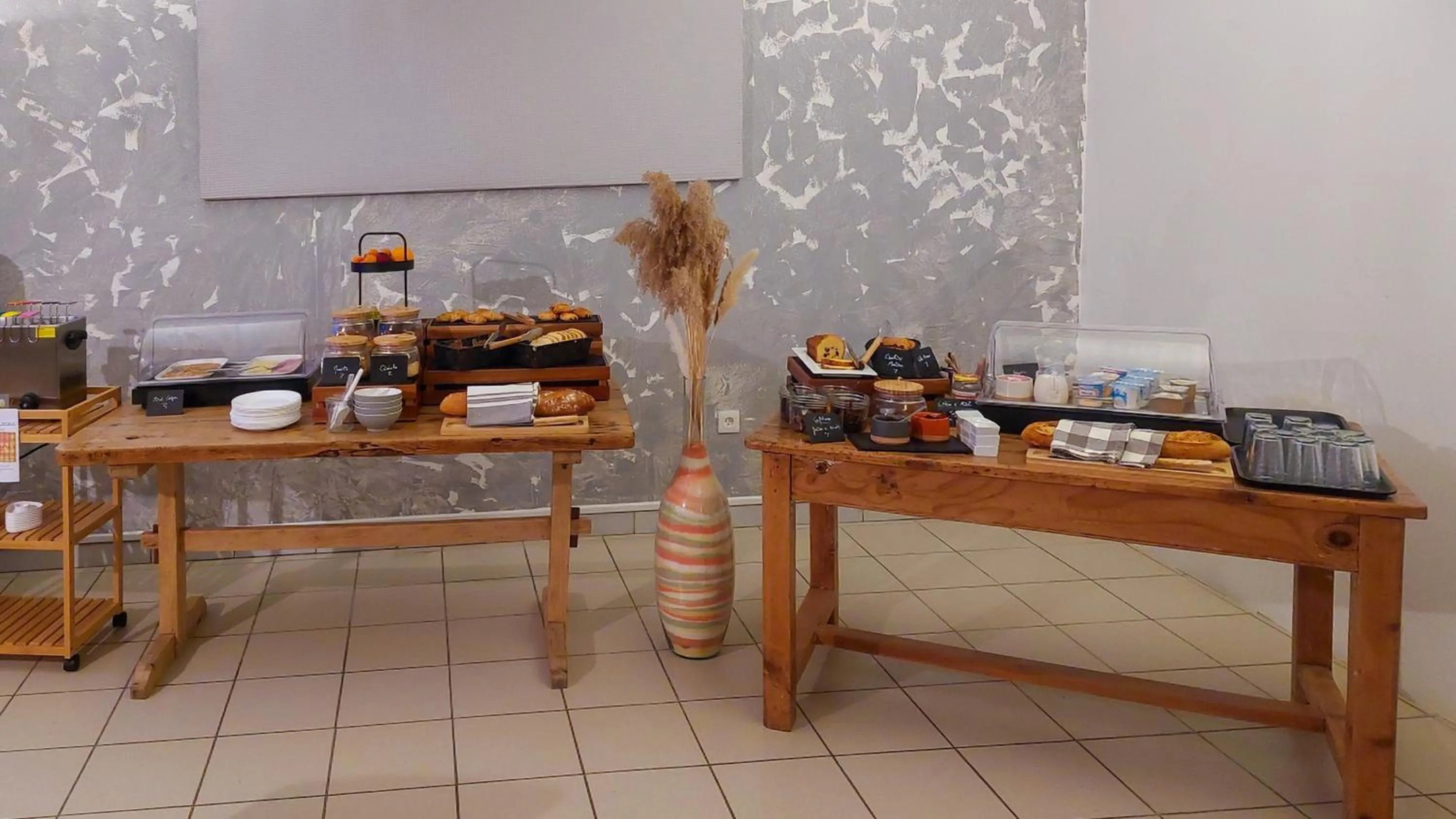 Buffet breakfast in Logis hôtel restaurant Le clos saint loup