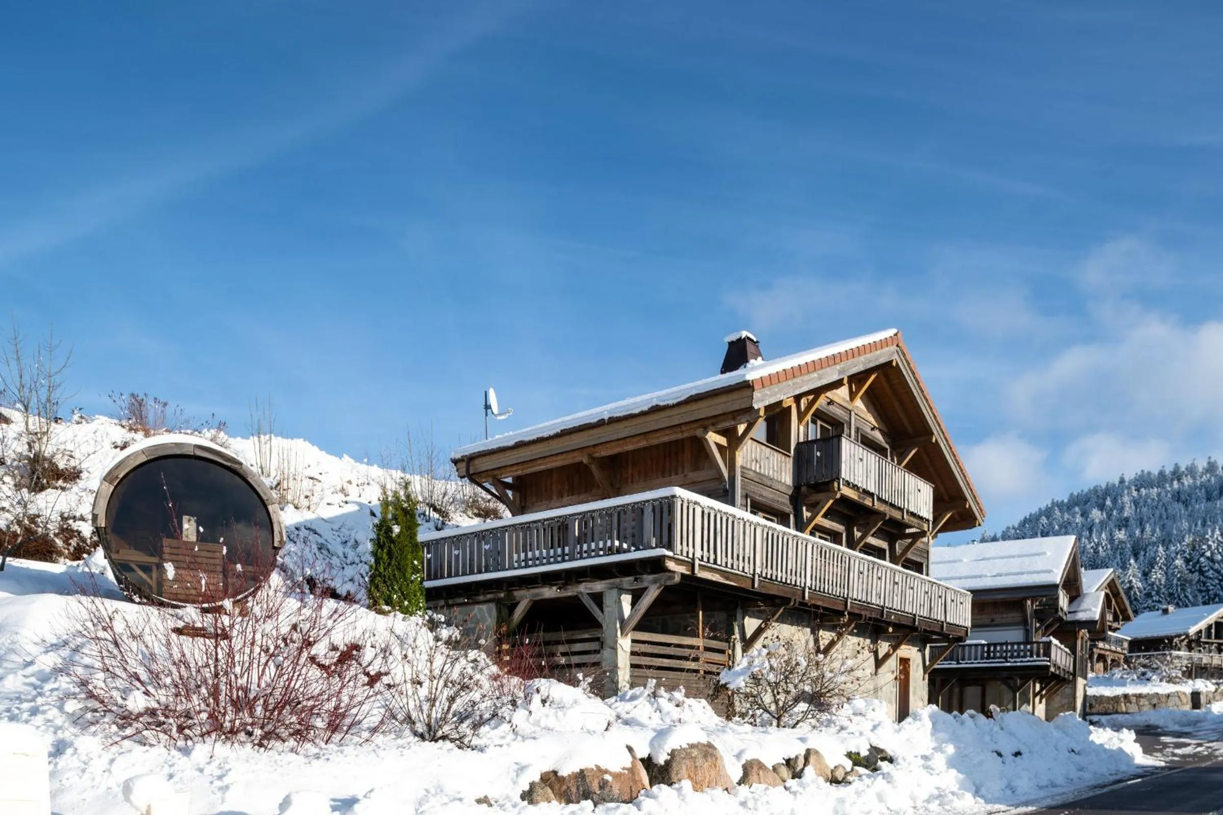 Chalet des Cîmes, chaleureux avec jacuzzi et sauna