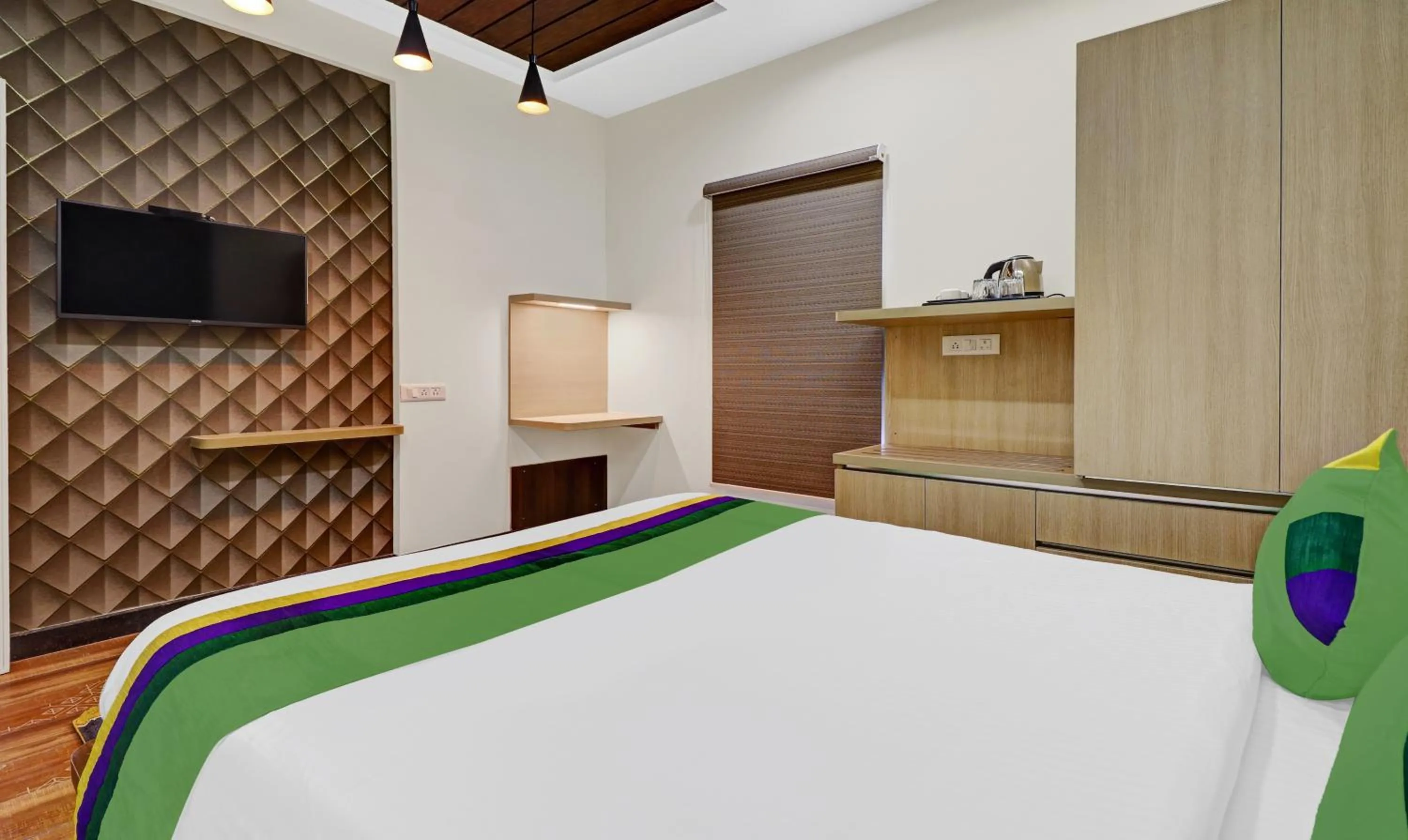 Bedroom in Treebo Elite Heritage