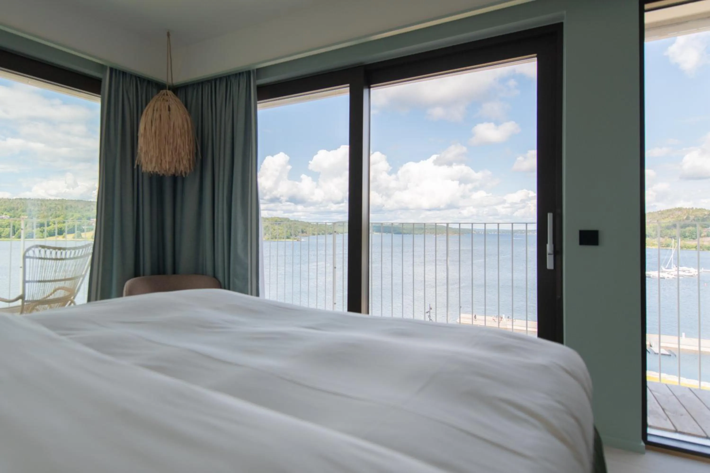 Sea view, Bed in Hotel Riviera