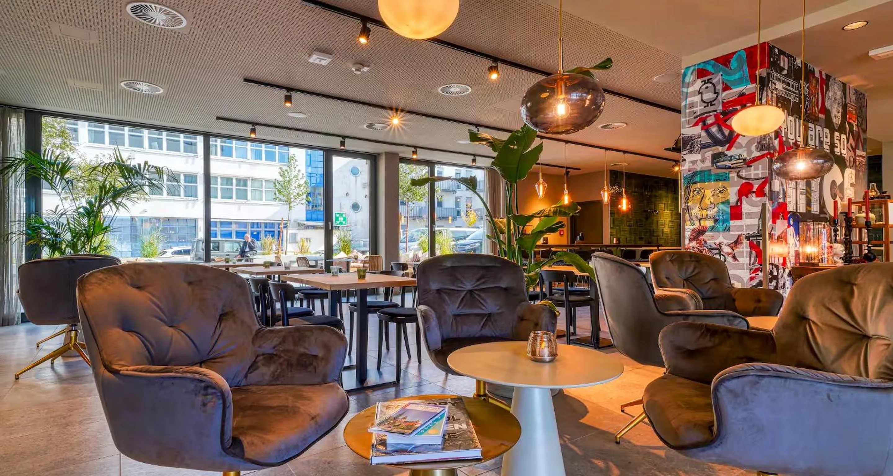 Lobby or reception in PLAZA INN Ulm