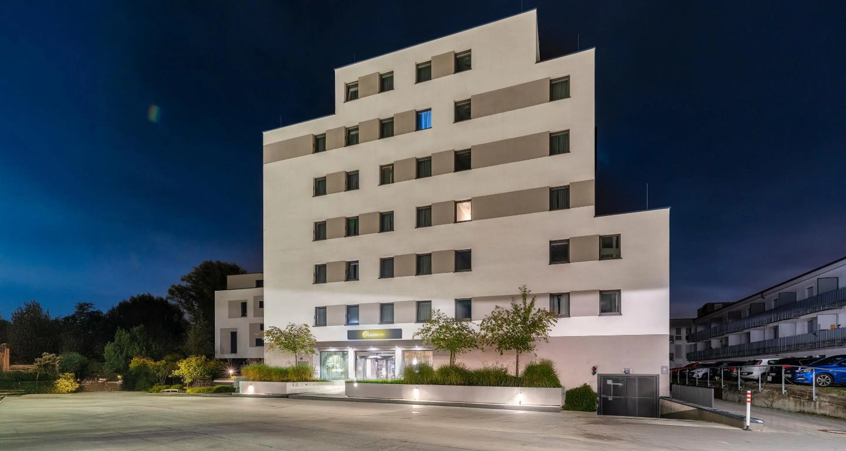 Property building in PLAZA INN Ulm