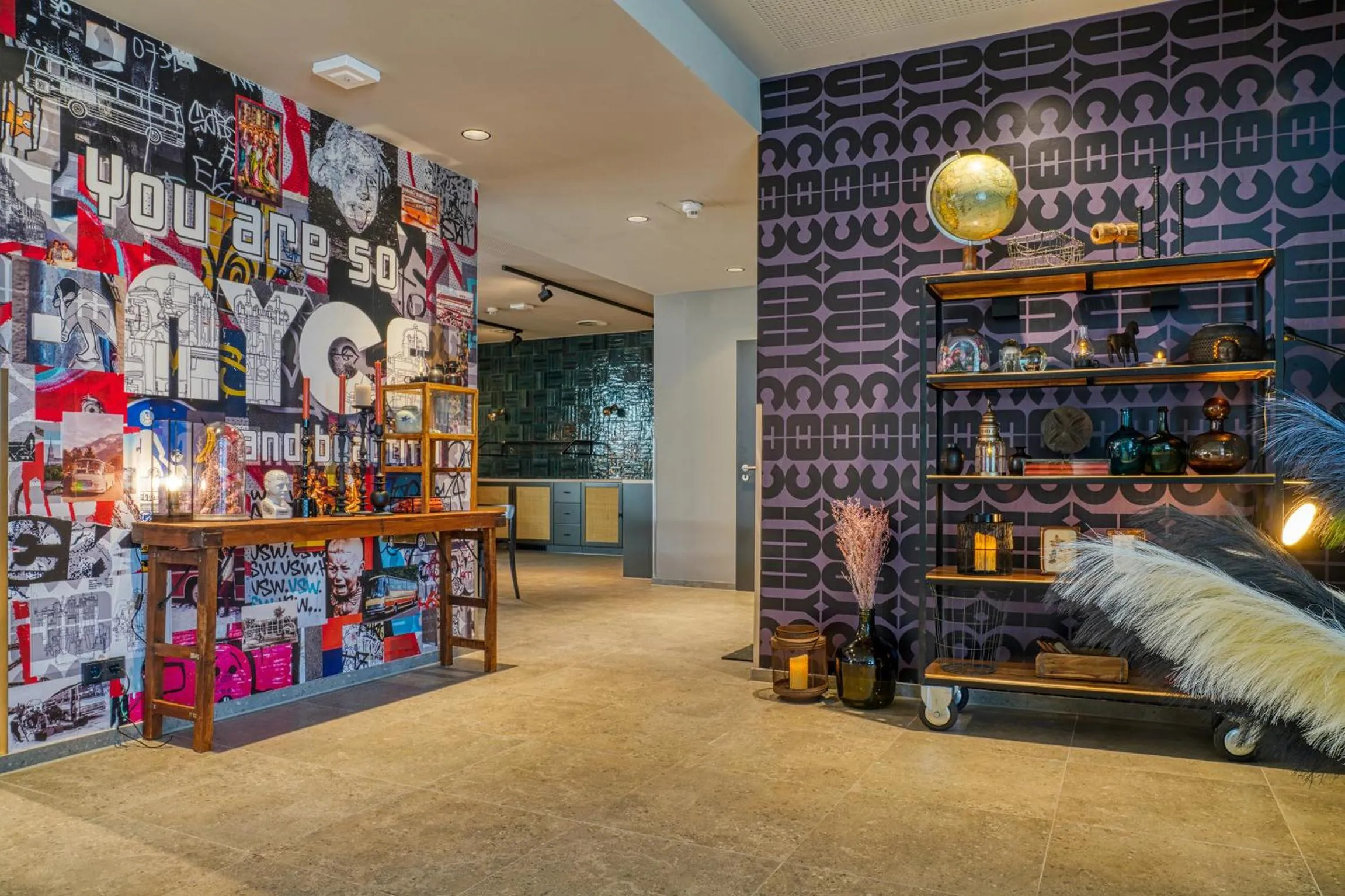 Lounge or bar in PLAZA INN Ulm