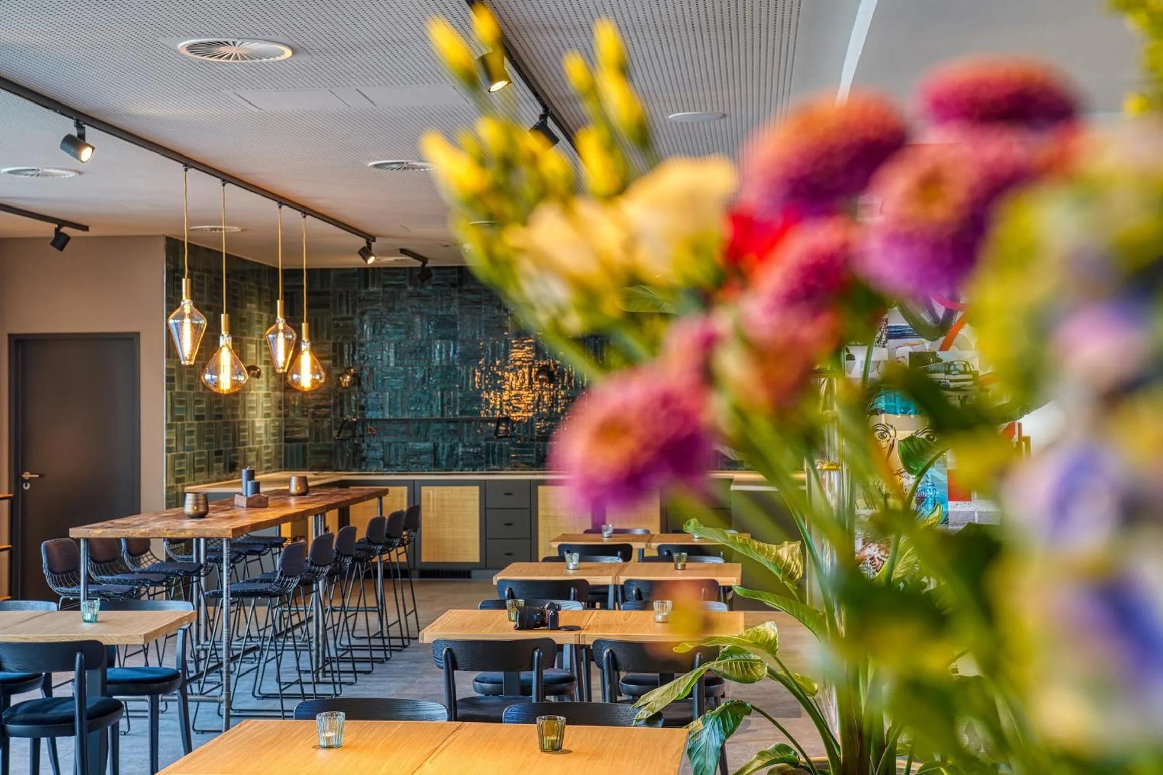 Lounge or bar in PLAZA INN Ulm