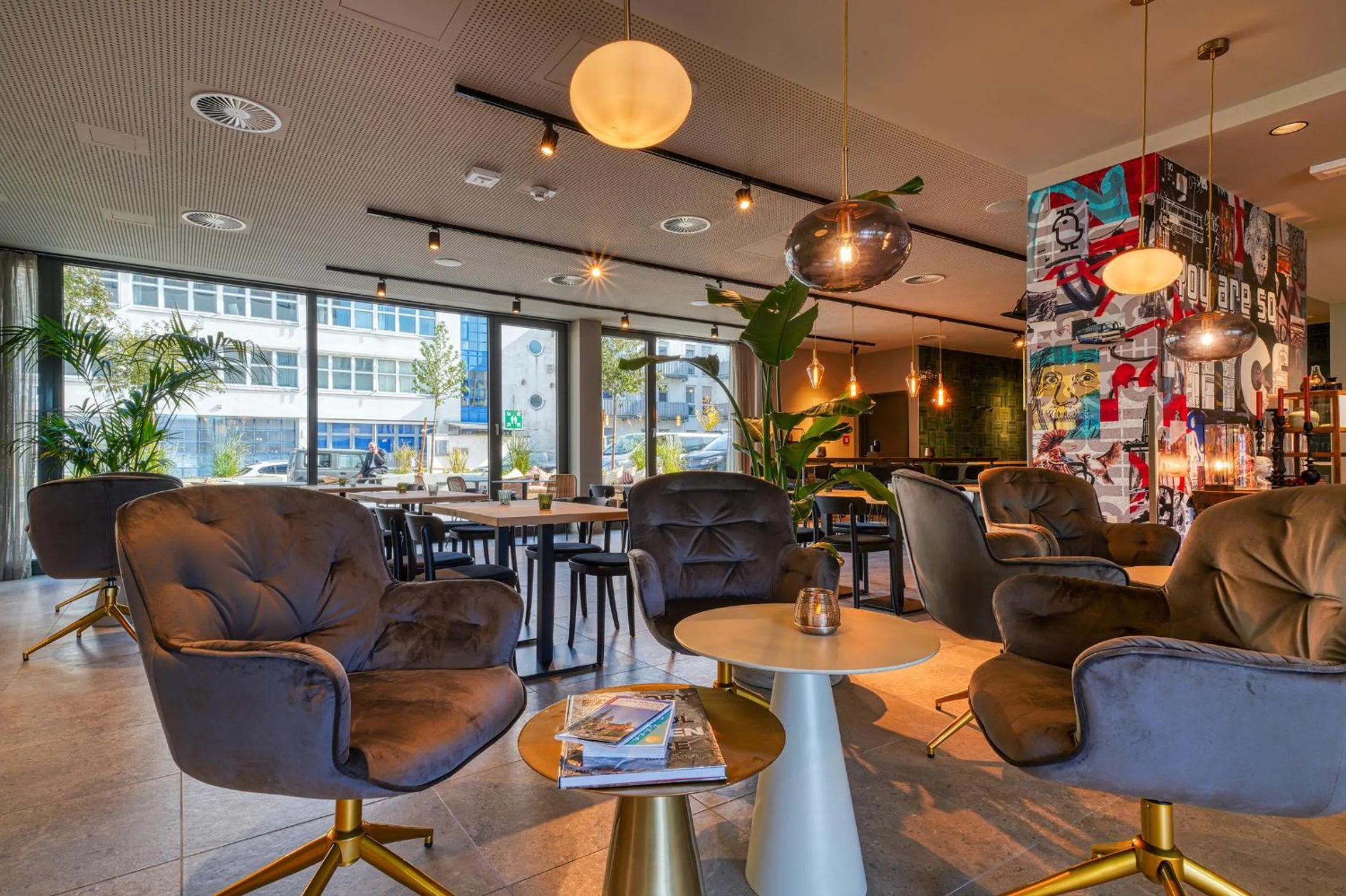 Lobby or reception in PLAZA INN Ulm