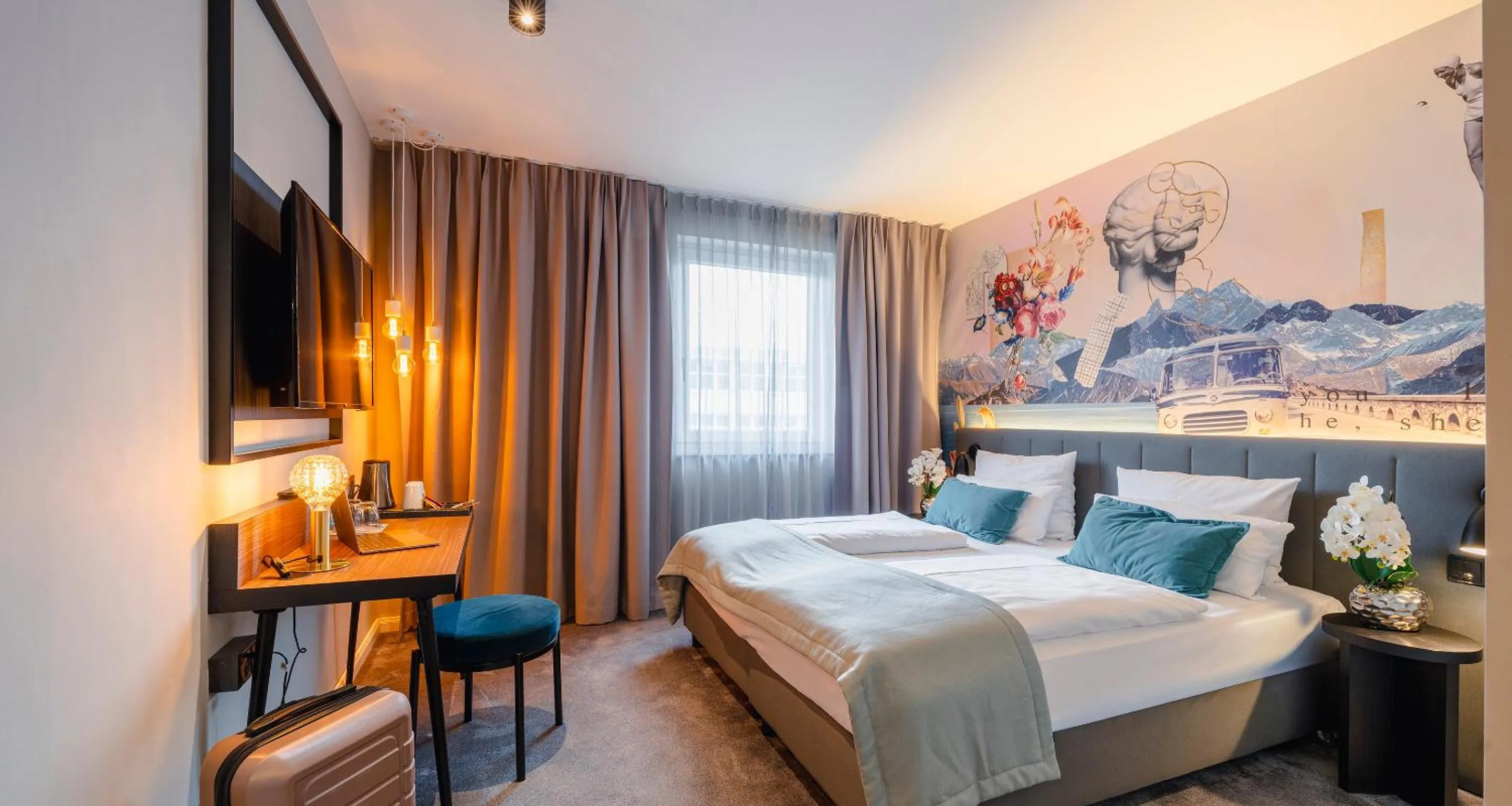 TV and multimedia, Bed in PLAZA INN Ulm