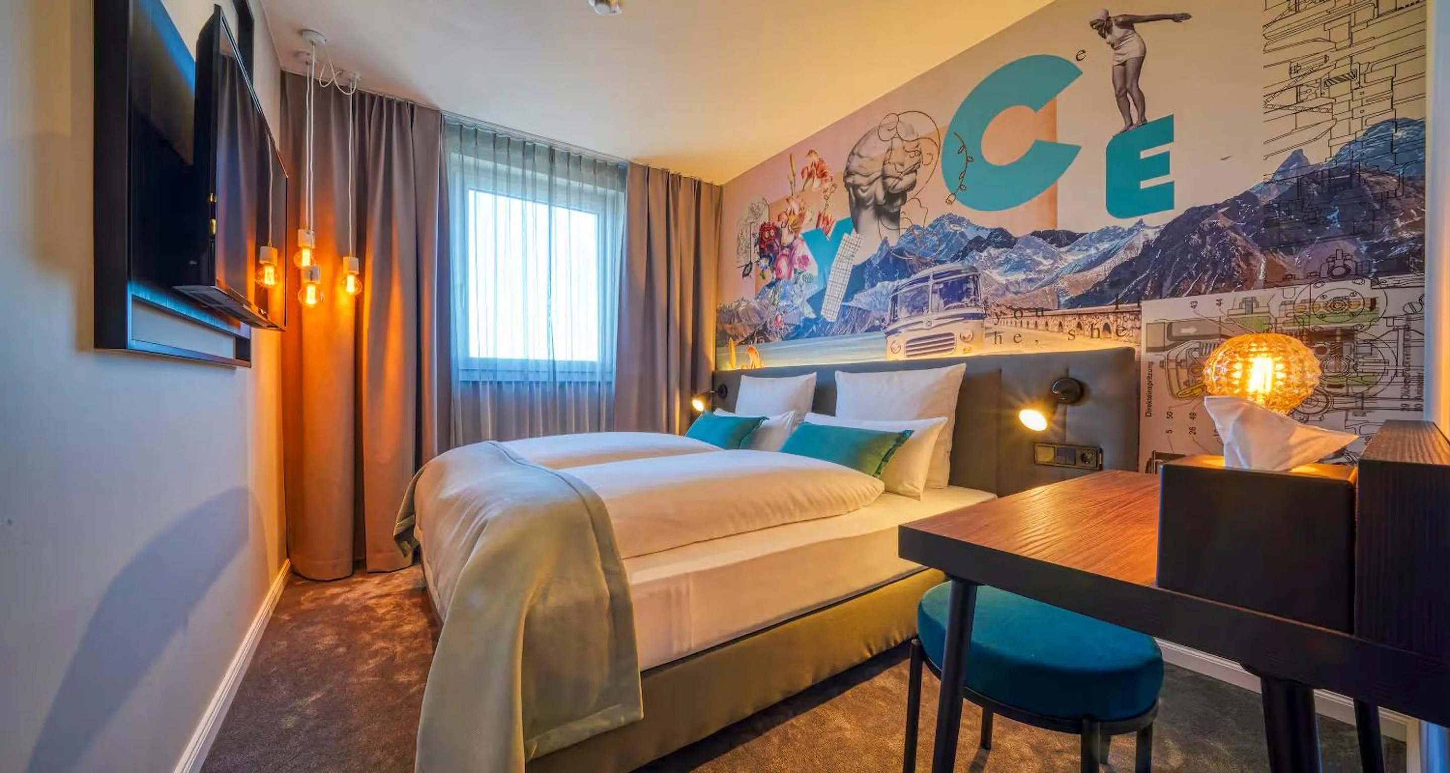 Photo of the whole room, Bed in PLAZA INN Ulm