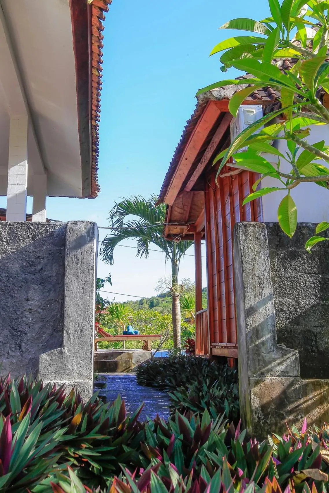 Area and facilities in THE DARA HILL