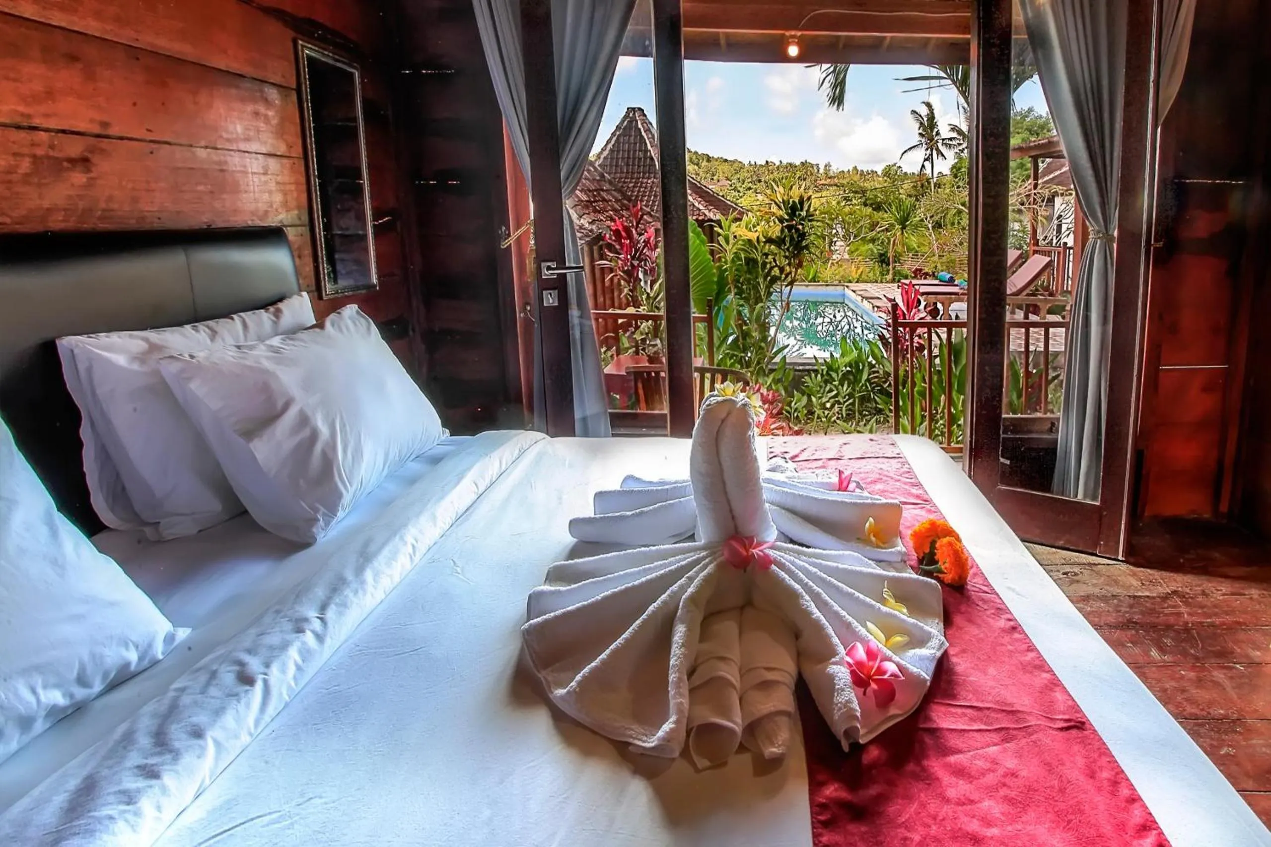 Bedroom, Bed in THE DARA HILL