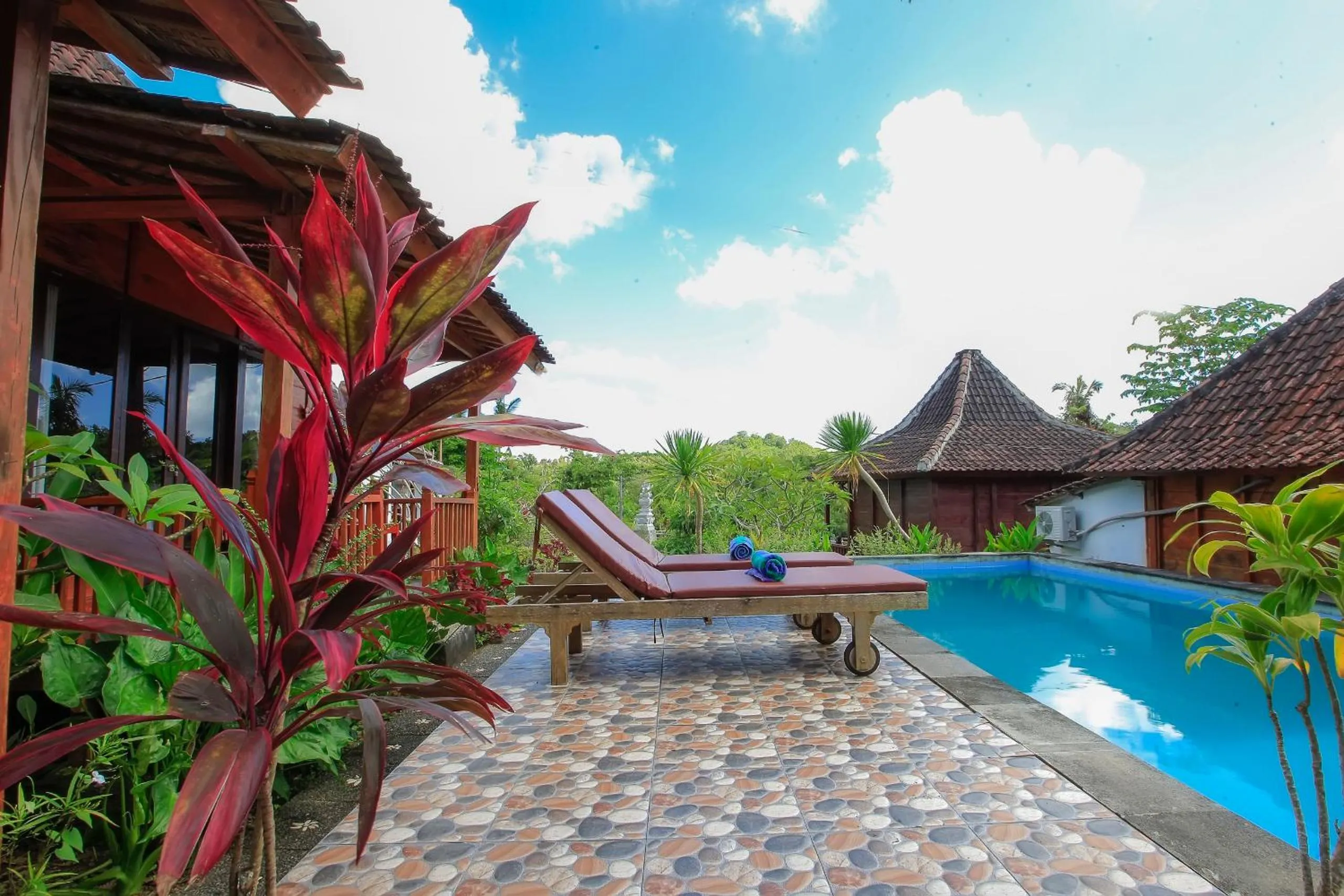 Swimming pool in THE DARA HILL