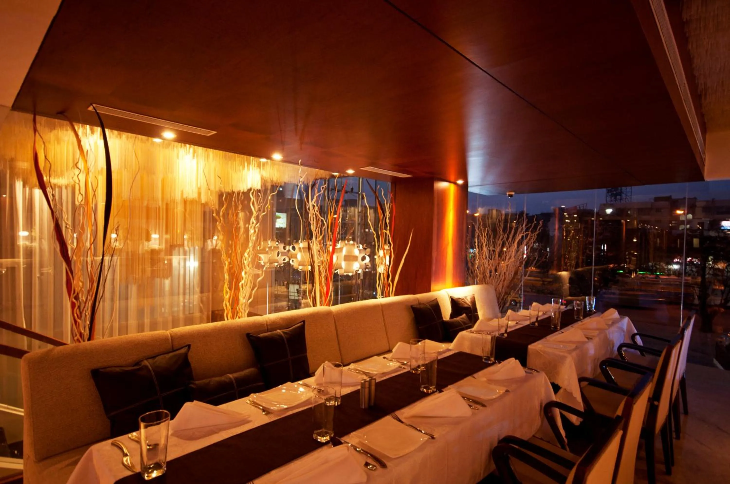 Restaurant/places to eat in Celesta Hotel - Kolkata