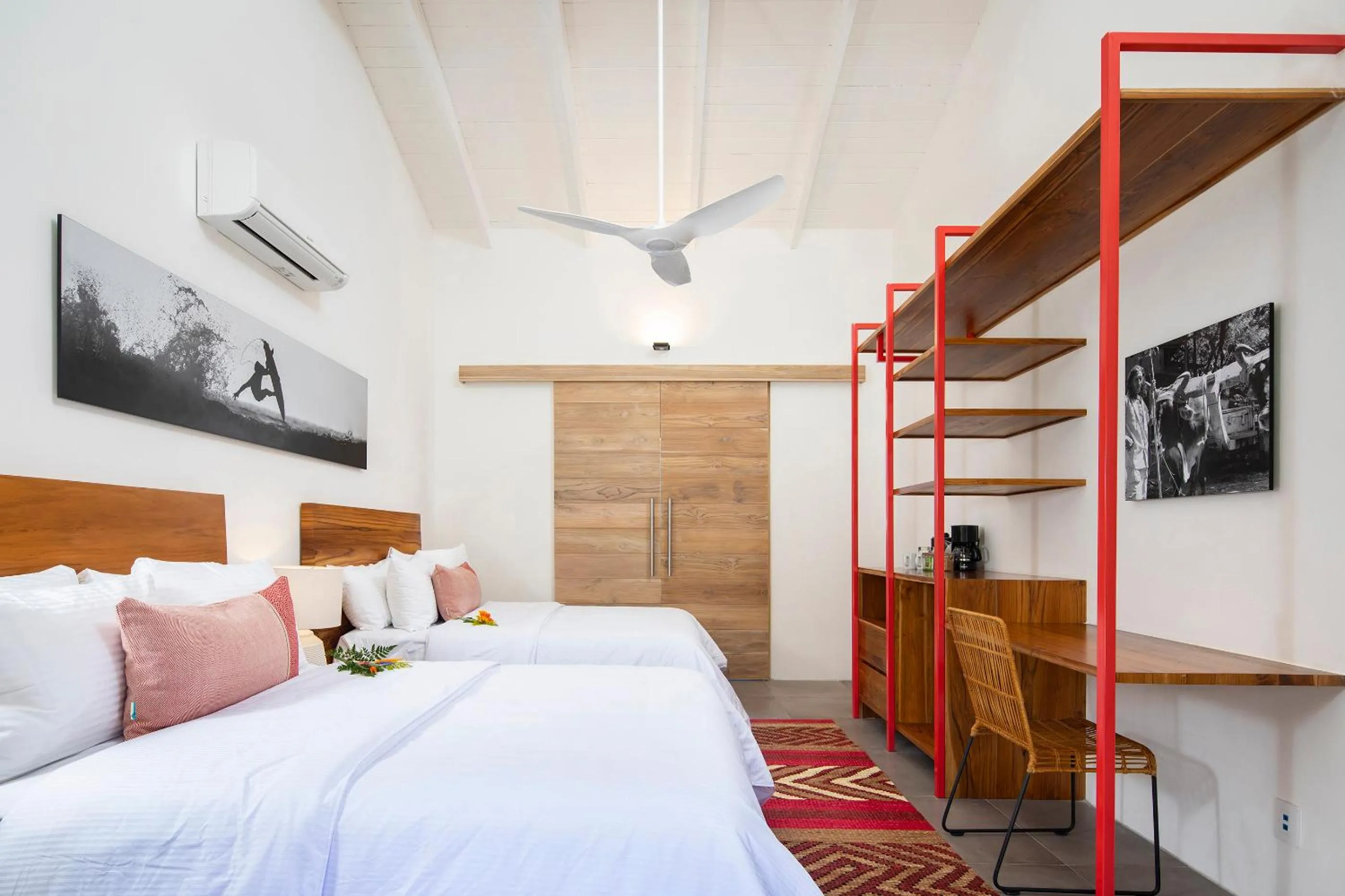 Bed in The Gilded Iguana