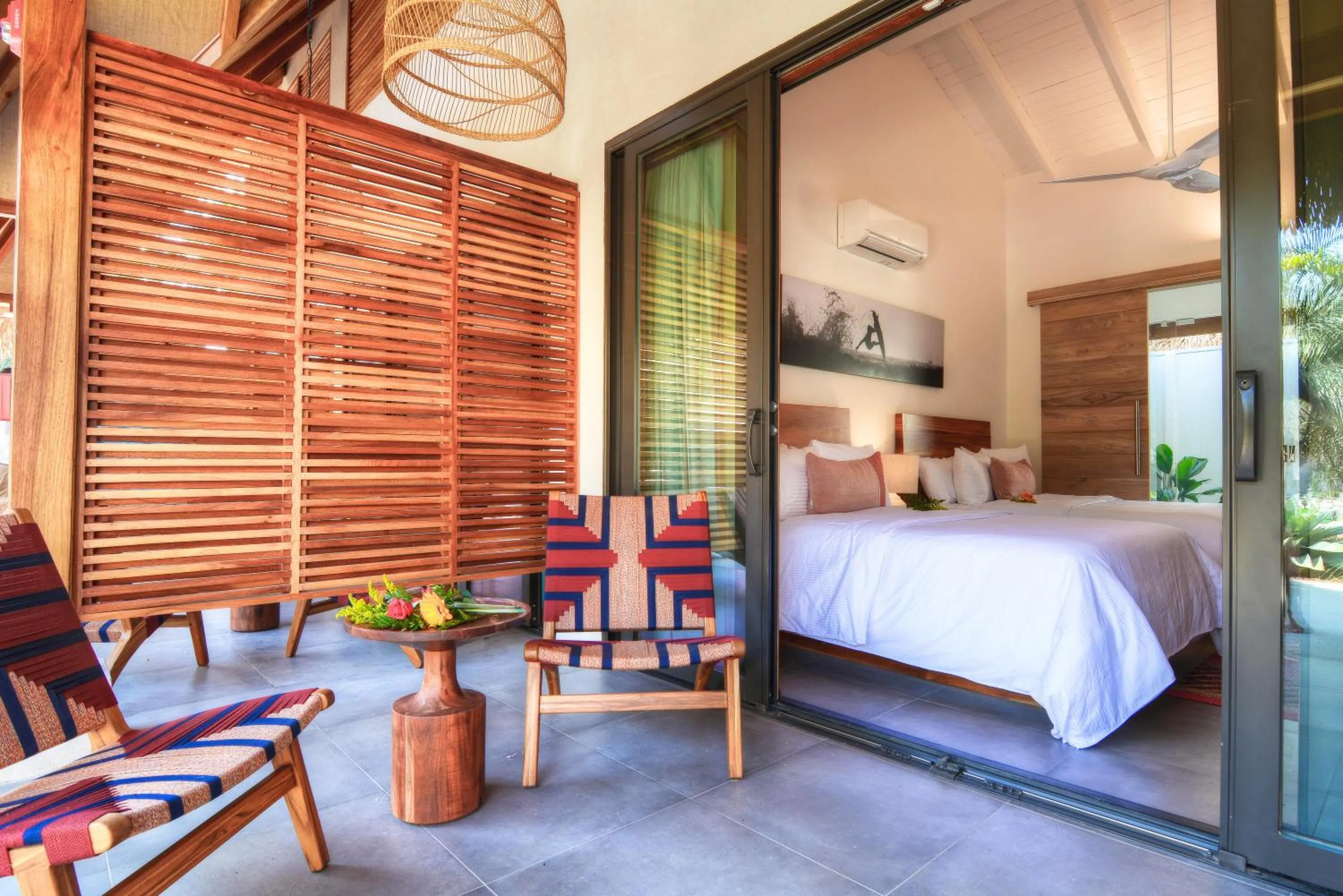 Balcony/Terrace, Bed in The Gilded Iguana